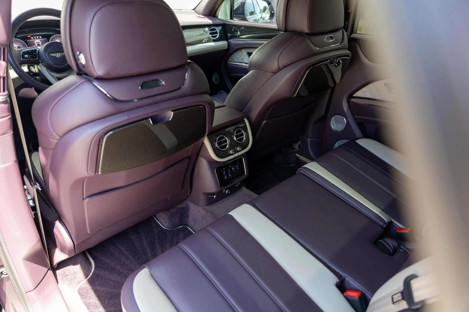 mph051_1163641015_Hi_Tech_Luxury_Imports_LLC_SJAAT_2_ZV_4_PC_018520_image_51_9d4e95b68b