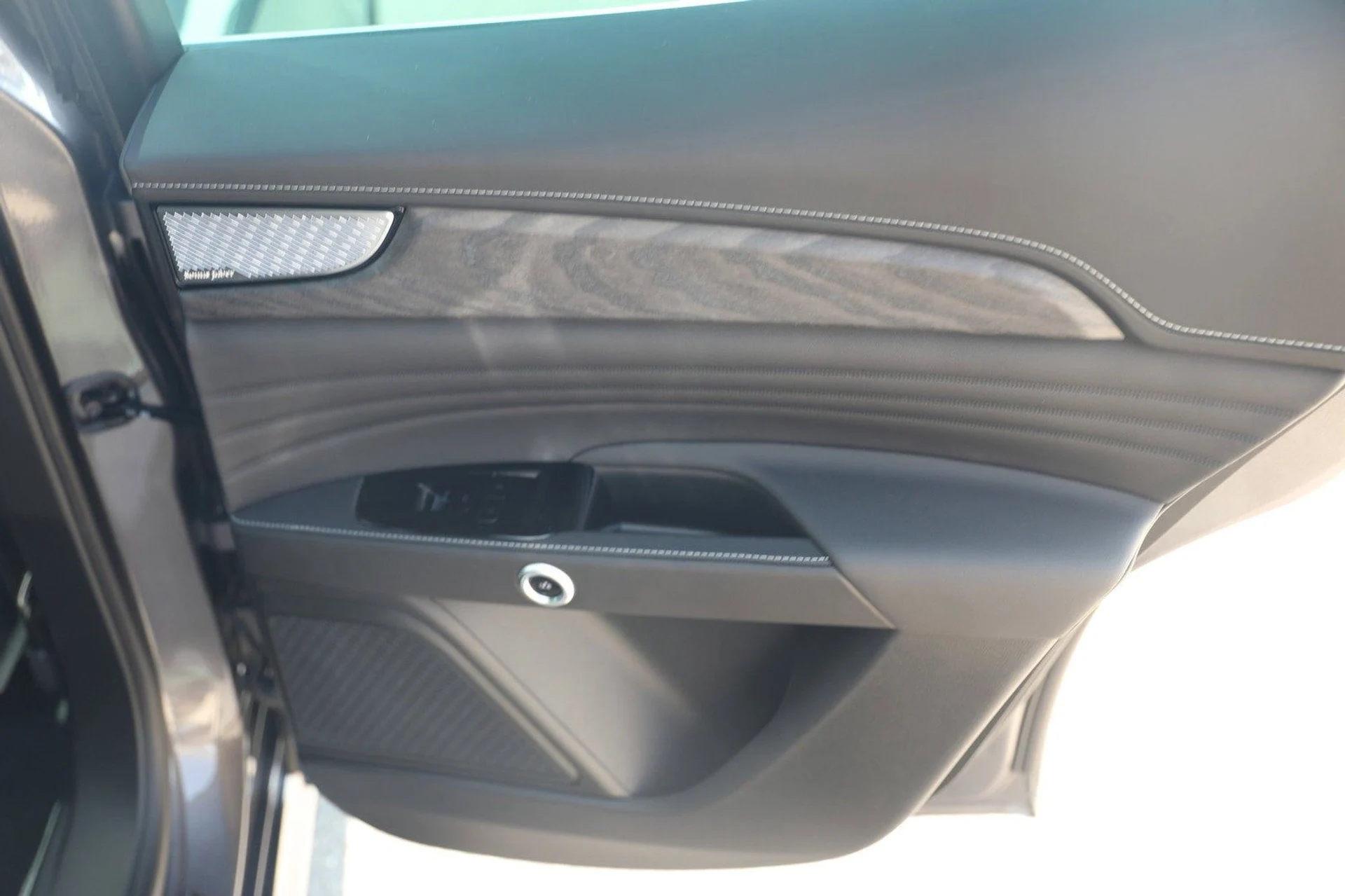 mph051_1186312749_9eff8657476f4000bd3fb55a10d2e1fd_df68634991