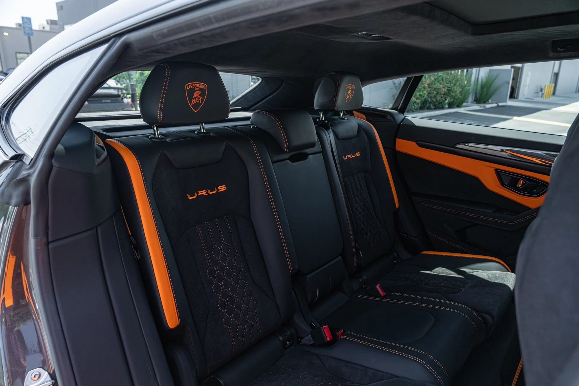mph051_1192431739_Used_2024_Lamborghini_Urus_S_1755026199_e6eb205be6