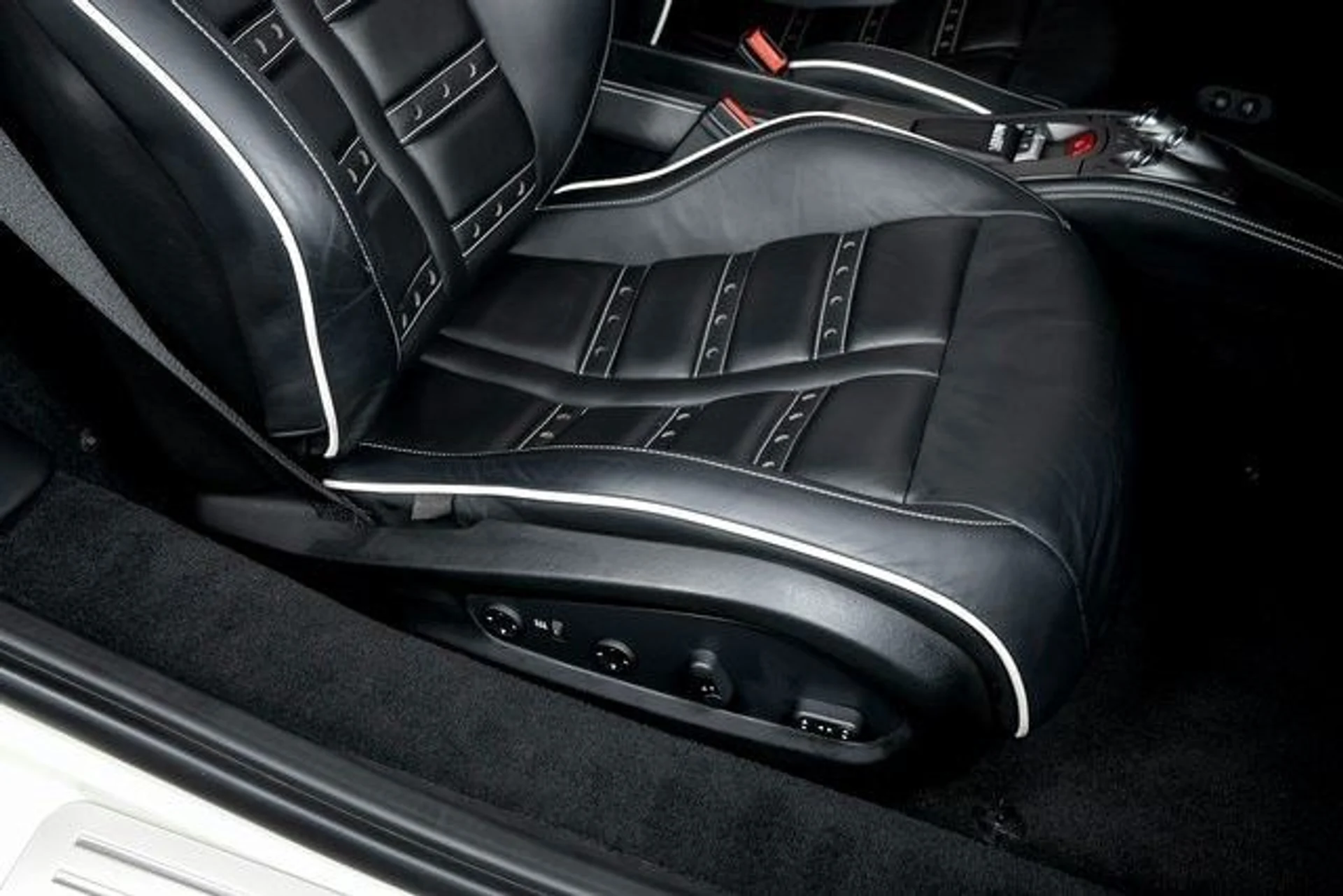 mph051_120859223_0d1b89046f6b3fd929337bc3c9219cd5x_3d8f8601df