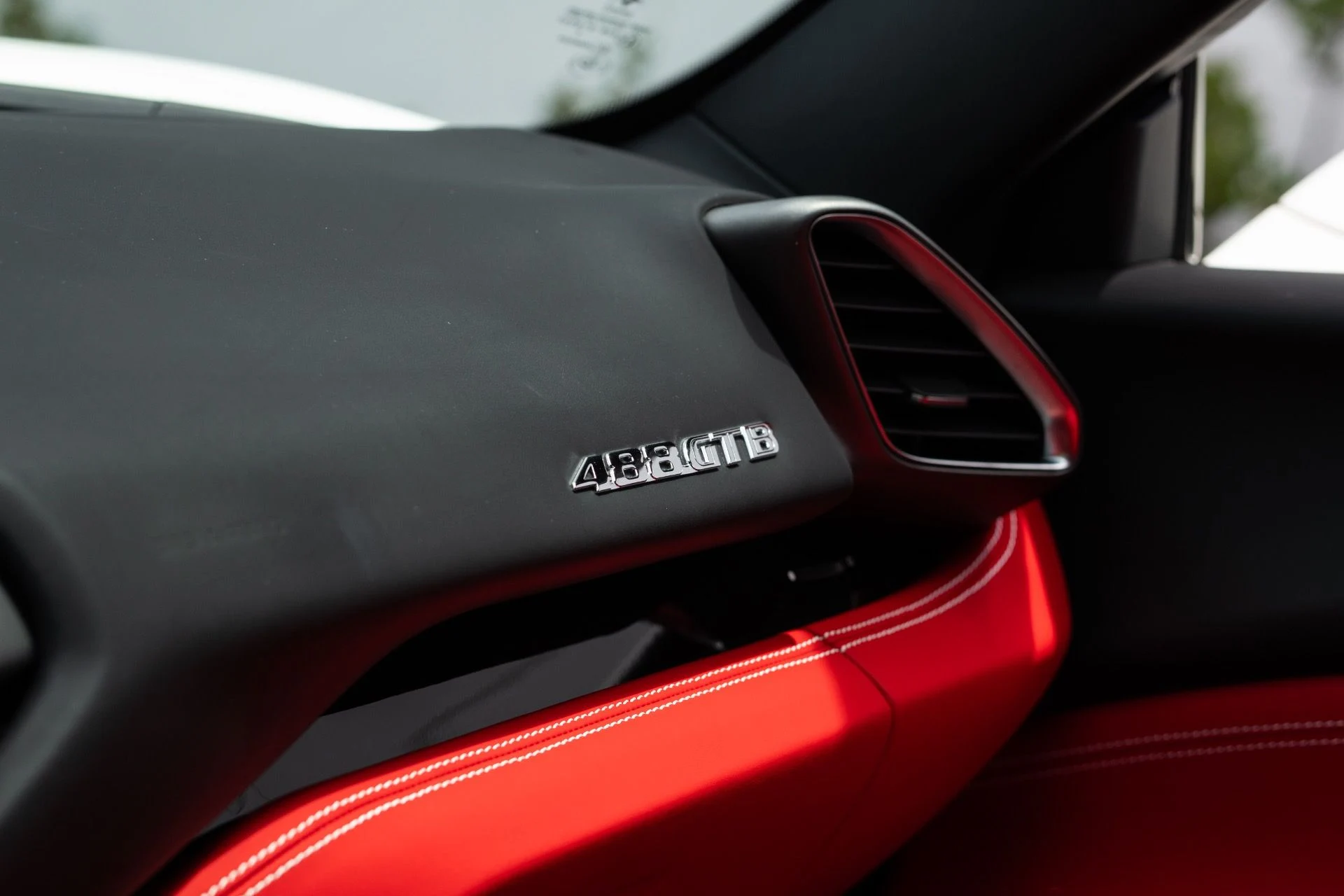 mph051_1220028562_Used_2016_Ferrari_488_GTB_1777085650_f462bceb03