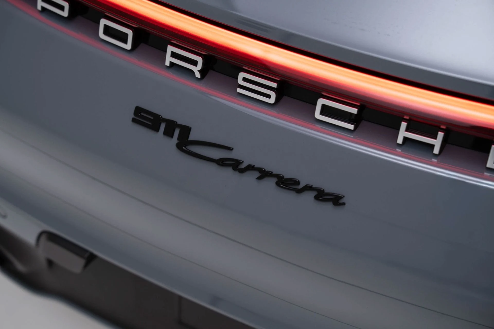 mph051_1234414769_Used_2024_Porsche_911_Carrera_1774628153_85ffb4e6c6