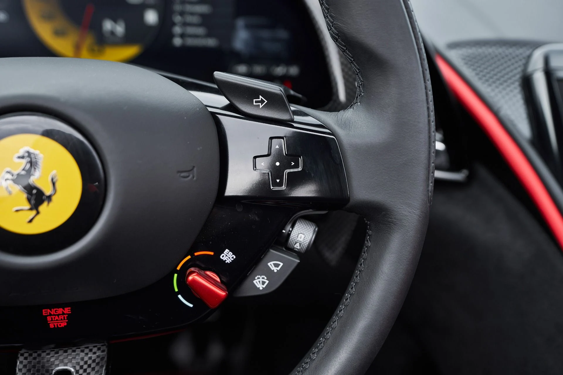 mph051_1235633761_Used_2024_Ferrari_Roma_Base_1763170111_119629e848