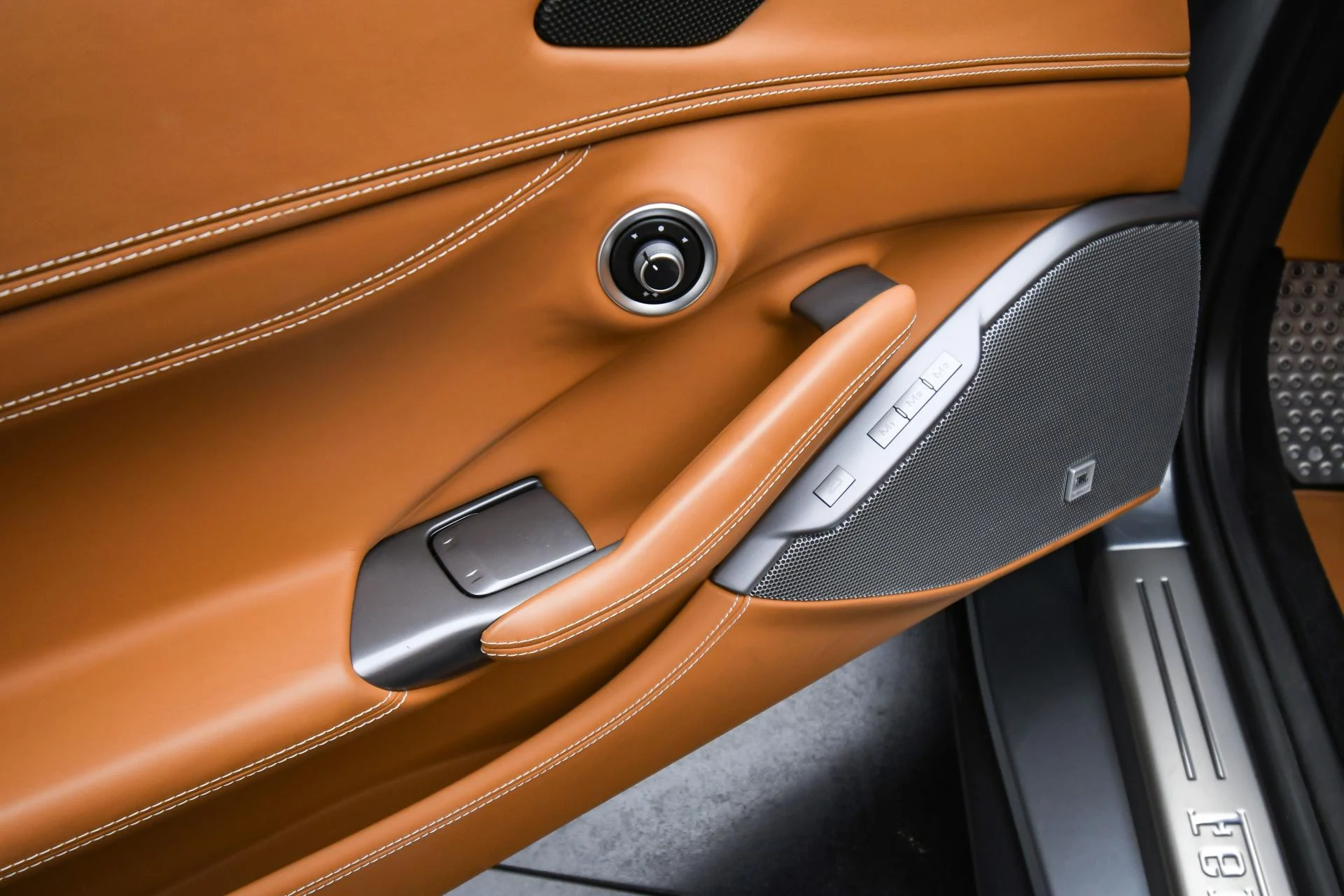 mph051_1249880362_Used_2021_Ferrari_Portofino_1754553938_32b1e33af3