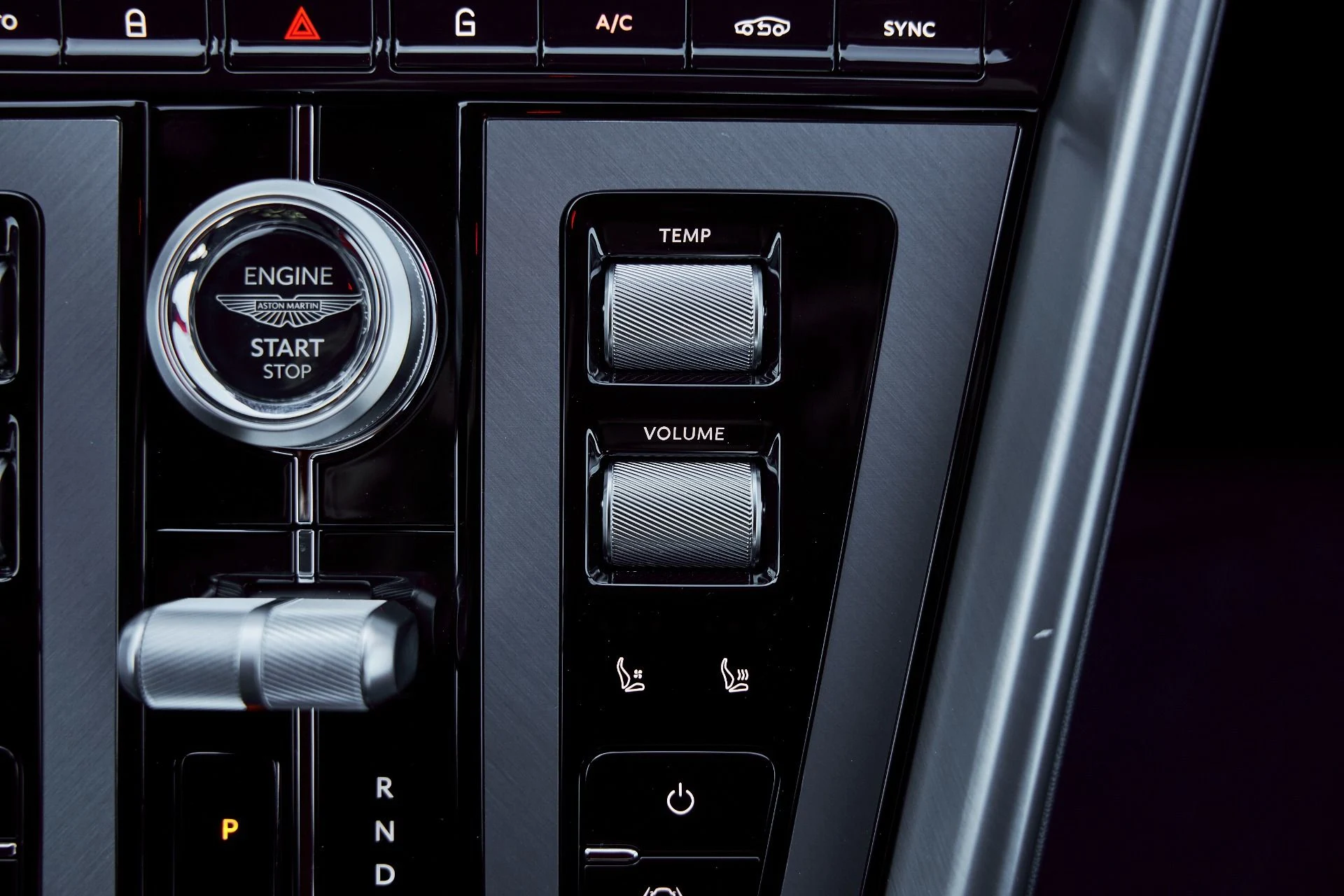 mph051_1262003689_Used_2024_Aston_Martin_DB_12_1767840054_f763b3fa3d