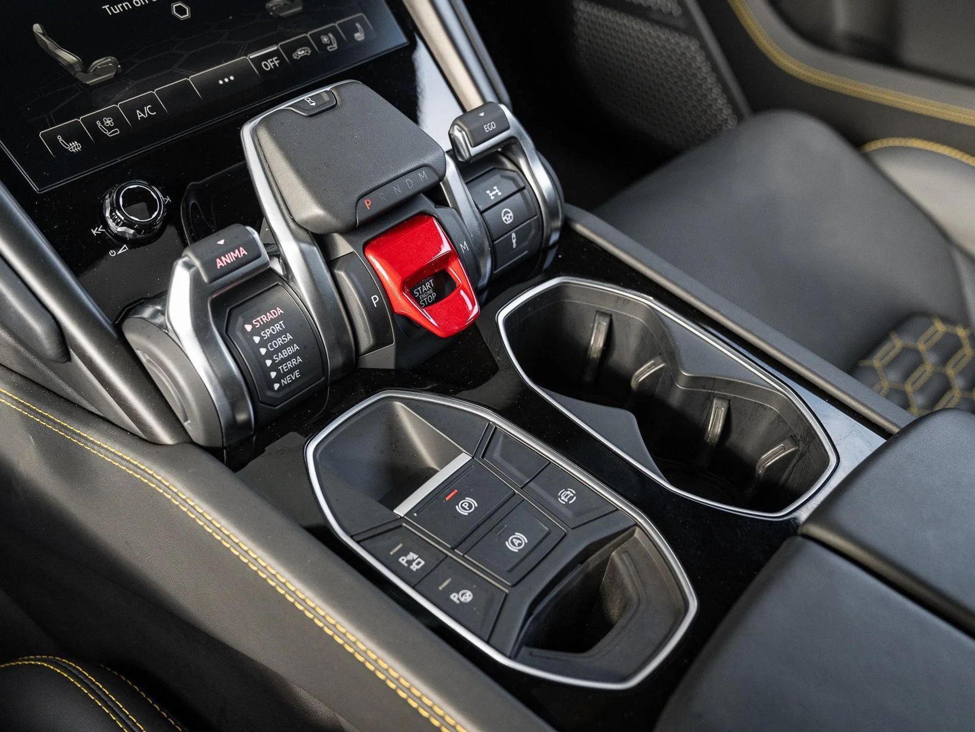 mph051_1266625706_Used_2022_Lamborghini_Urus_AWD_1777086194_ff7e573872