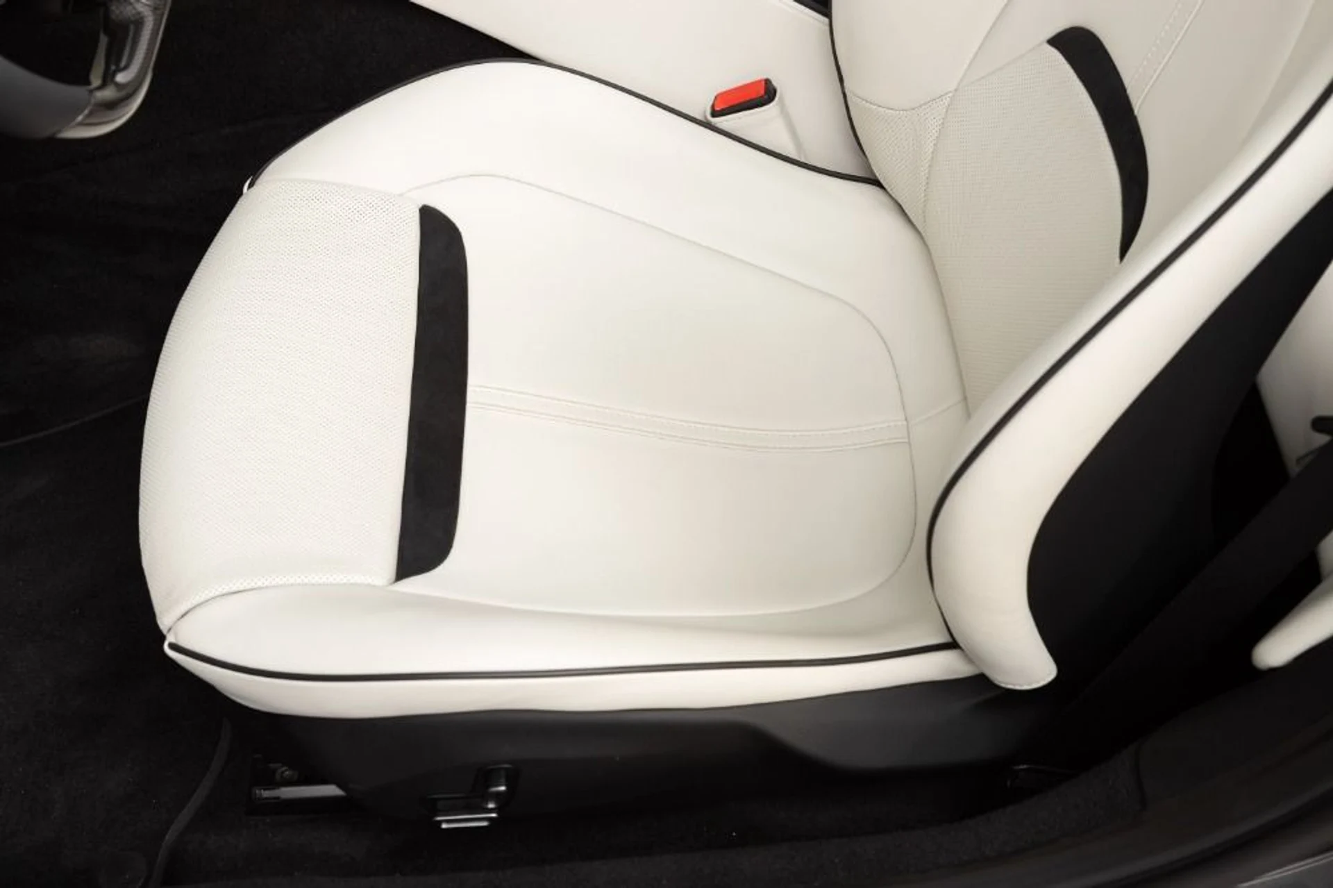 mph051_1271412106_Used_2024_Ferrari_Roma_Spider_9545ebd511