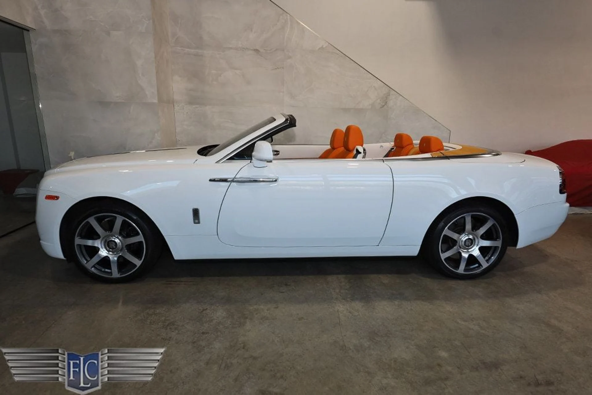 mph051_1274480101_used_2017_rolls_royce_dawn_convertible_9689_23041760_52_1024_1b6ca8311f