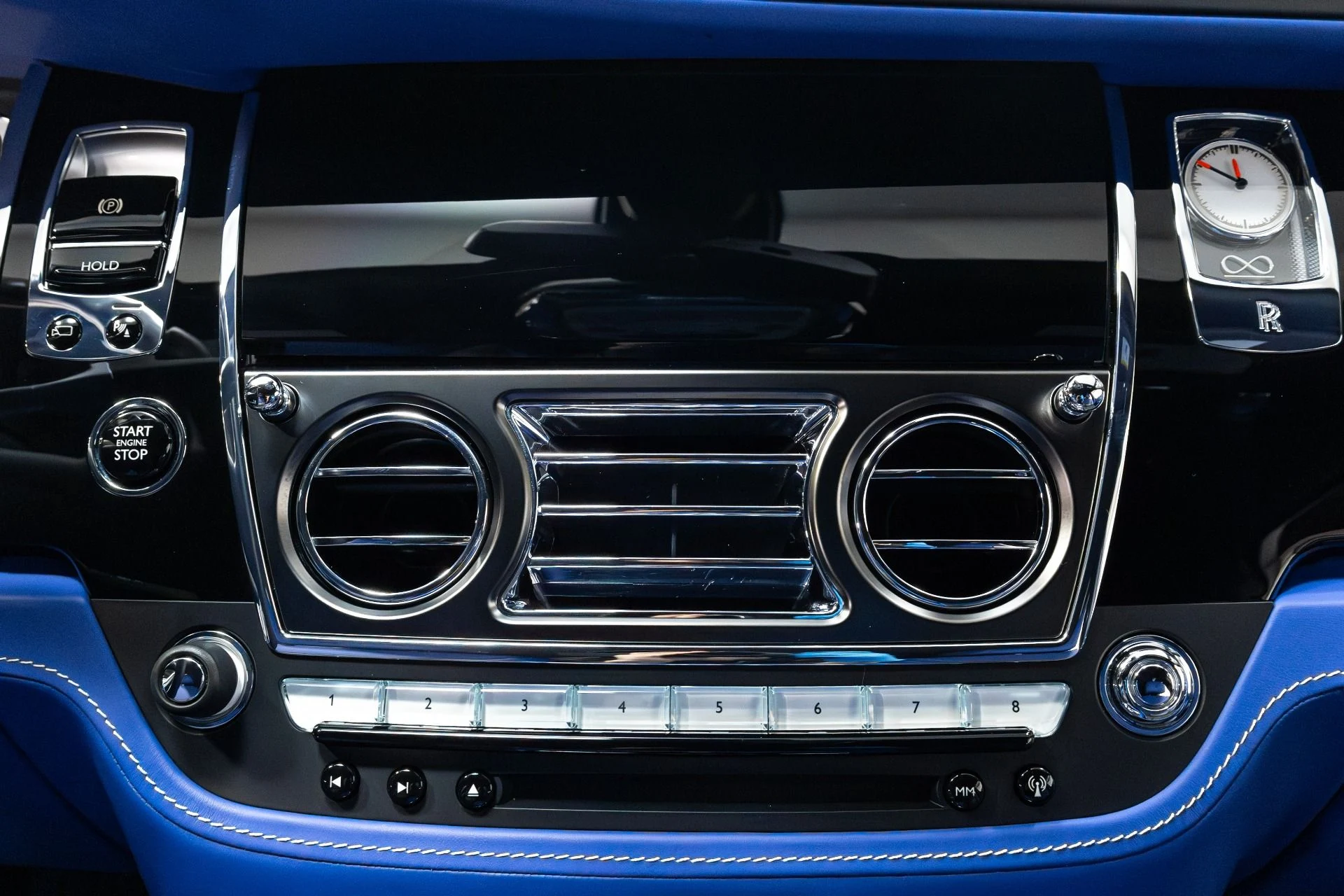 mph051_1307204957_Used_2017_Rolls_Royce_Ghost_Black_Badge_1764012368_d5c294a553