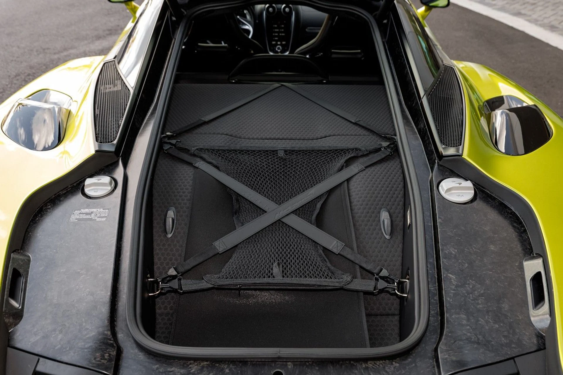 mph051_1309105122_462_p52_l_e992a37e30