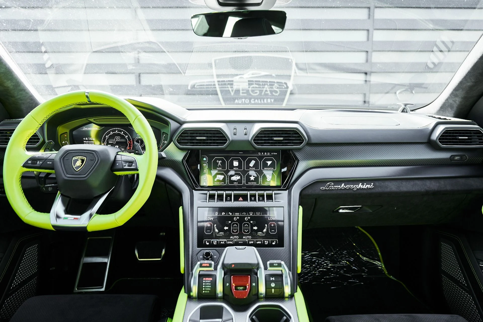 mph051_1360625400_Used_2022_Lamborghini_Urus_1774548651_f8874e8312