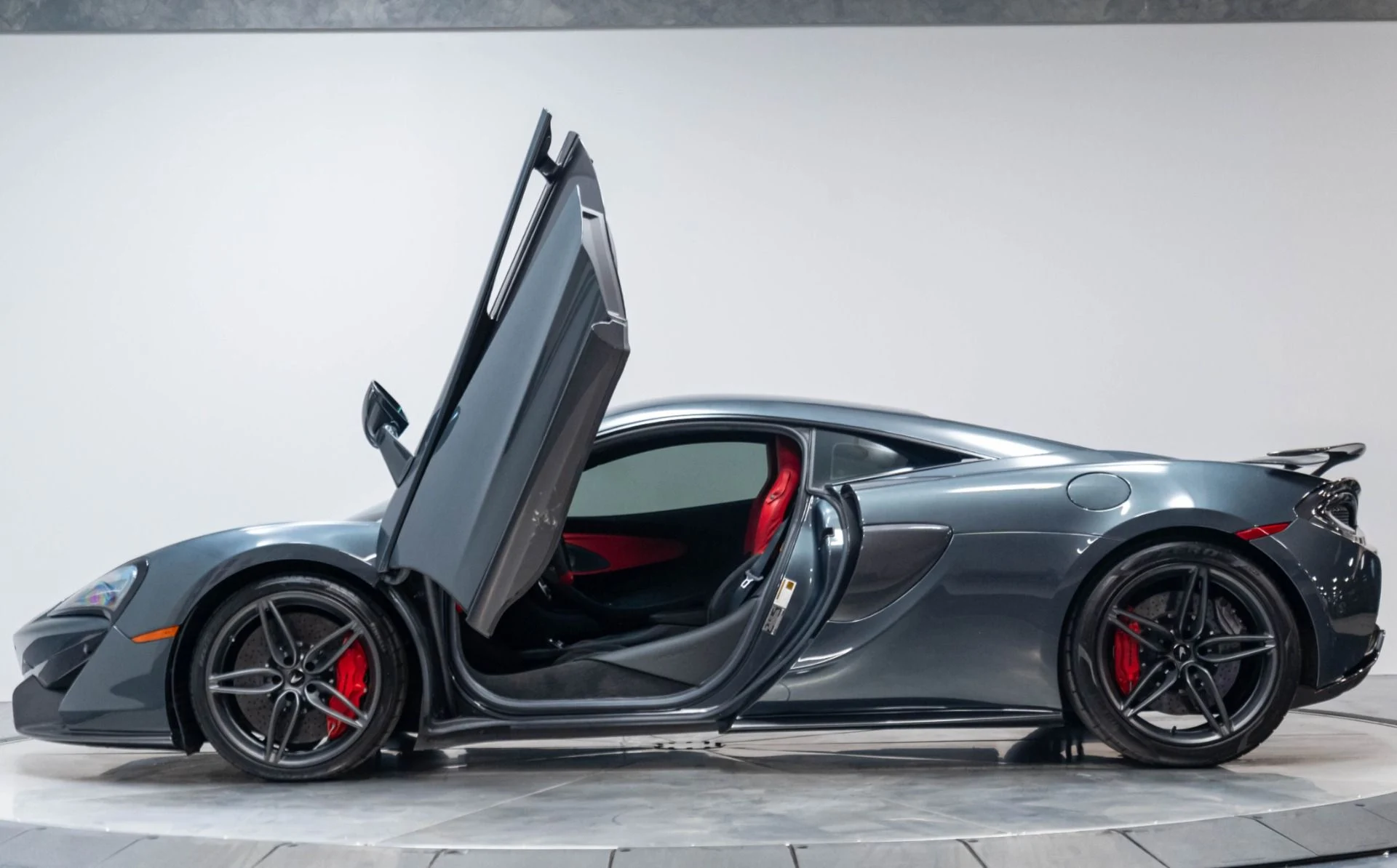 mph051_1391853839_Used_2019_Mc_Laren_570_S_1783628285_34166f2eef