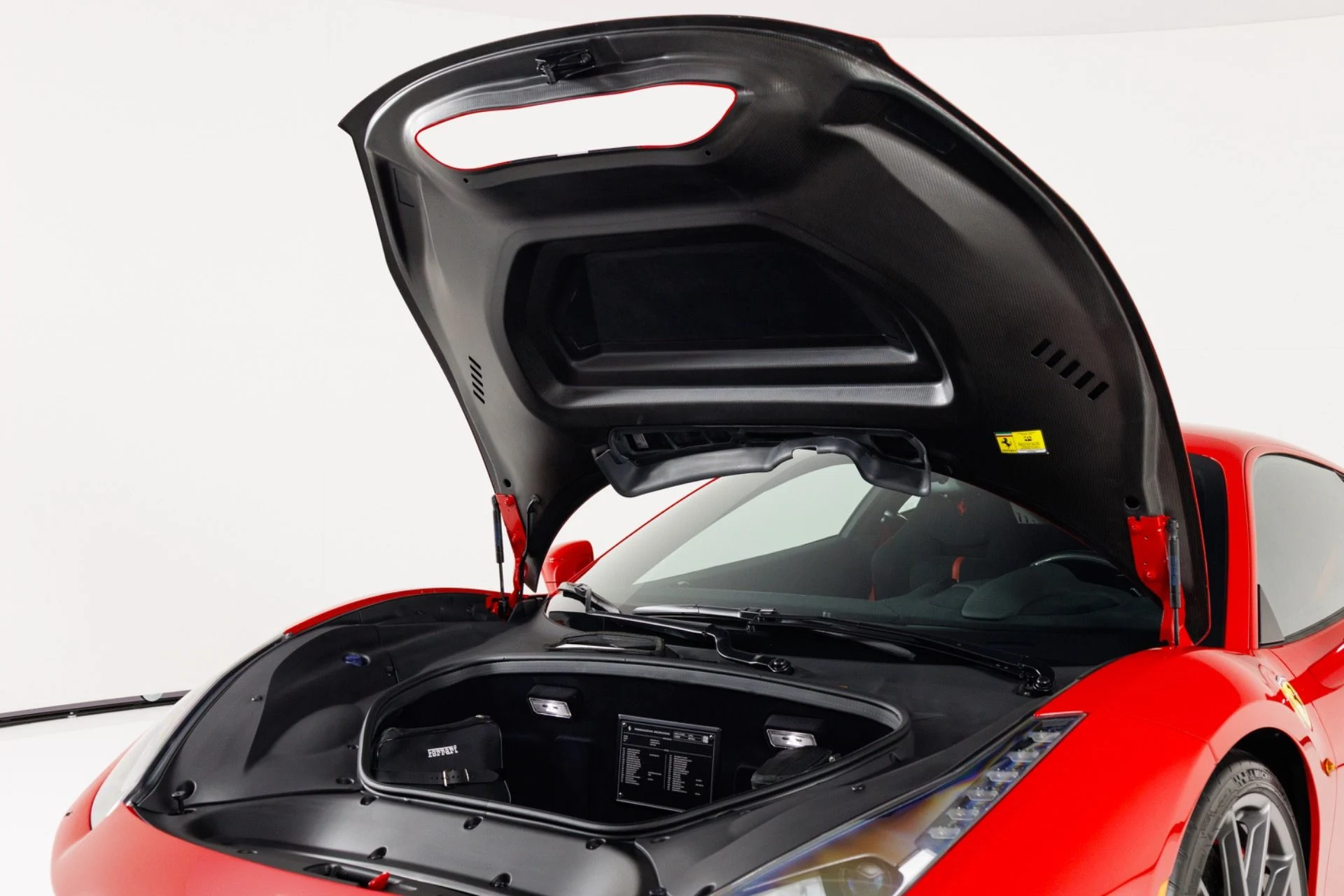 mph051_1404362636_Used_2020_Ferrari_488_Pista_1775511012_7061404c05