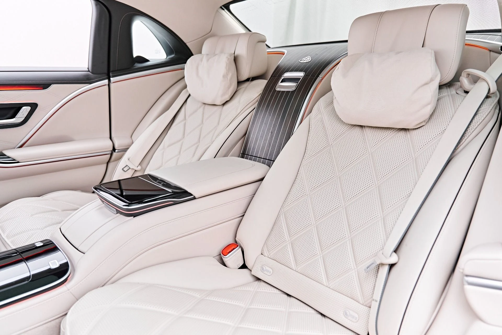 mph051_1438079706_Used_2024_Mercedes_Benz_S_Class_Maybach_S_680_1790208619_0e4e4b20a5