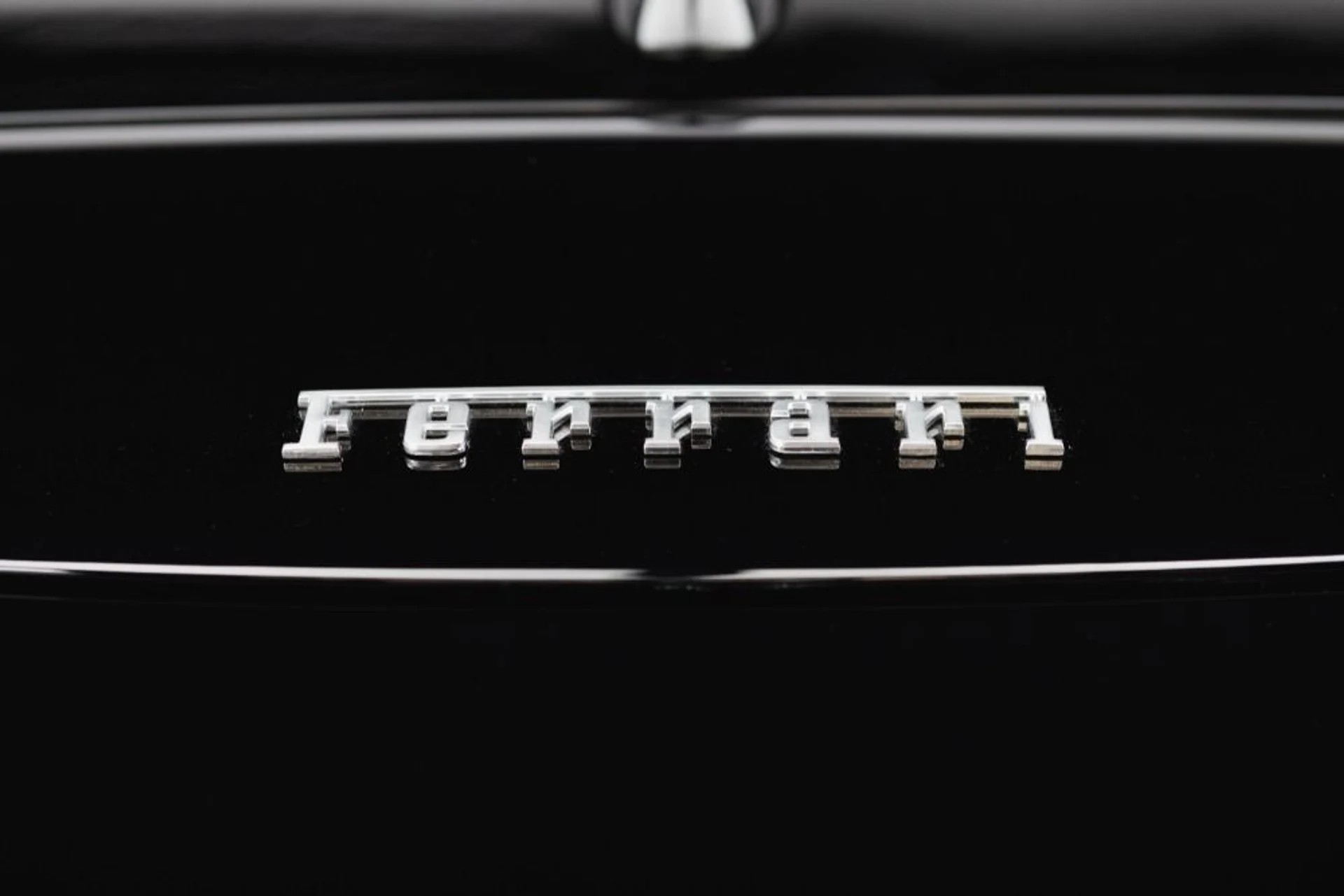 mph051_1459718571_Used_2024_Ferrari_Roma_Spider_f84cca6aae