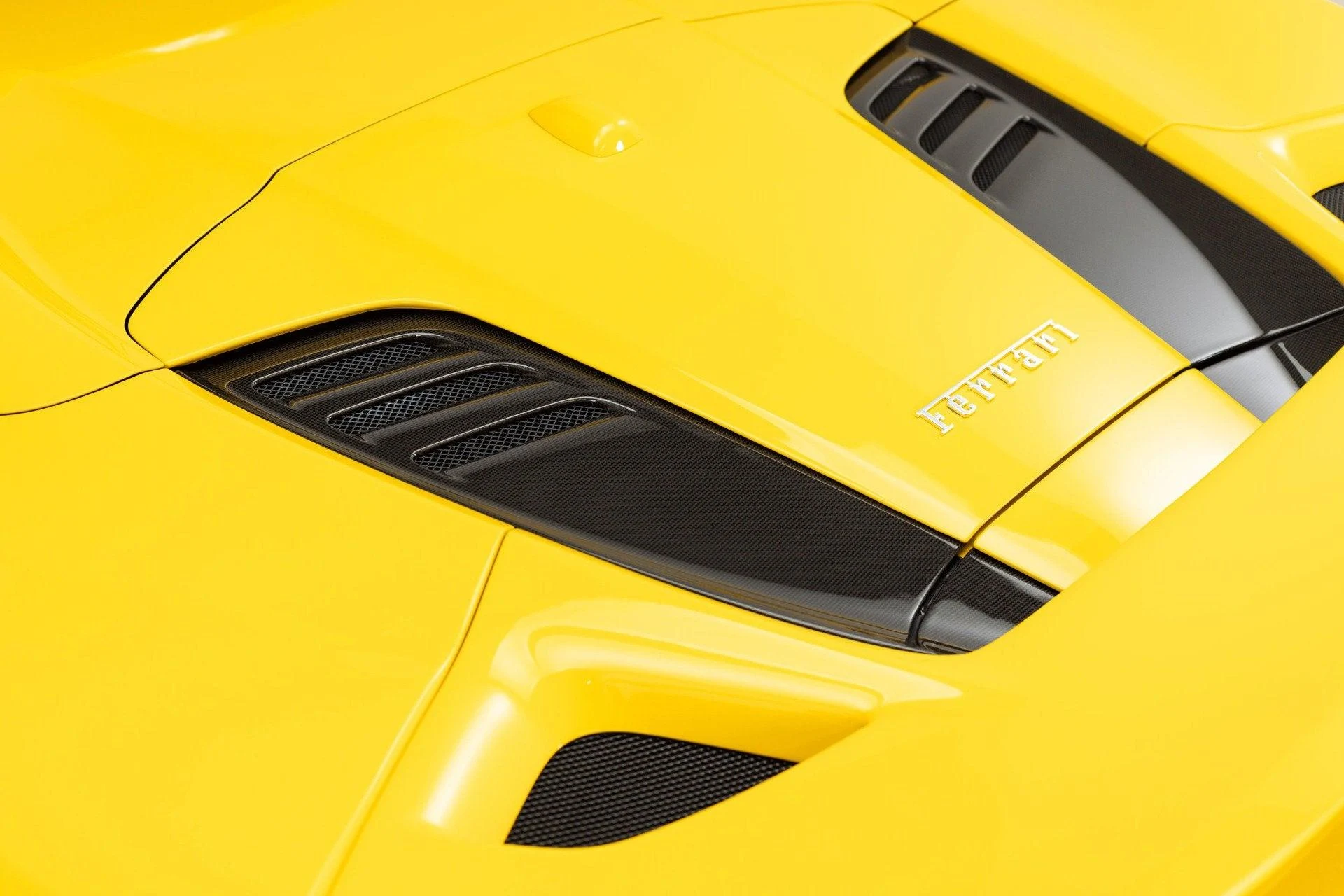 mph051_1461864191_Used_2021_Ferrari_F8_Spider_1778334418_8c7c6c5c38
