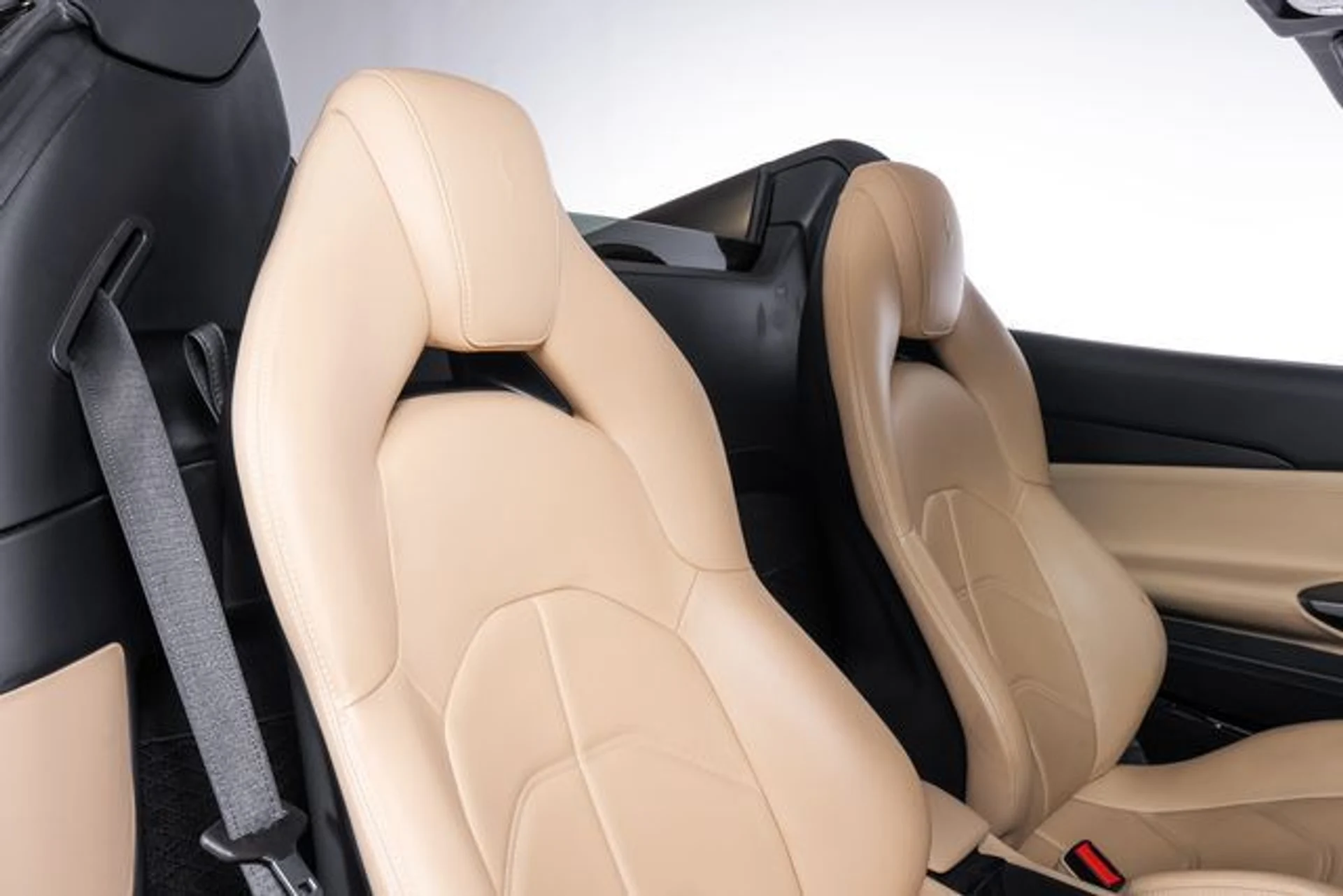 mph051_1478527251_d575c01405676b6b629a25f205e7e2e9x_24c520557e