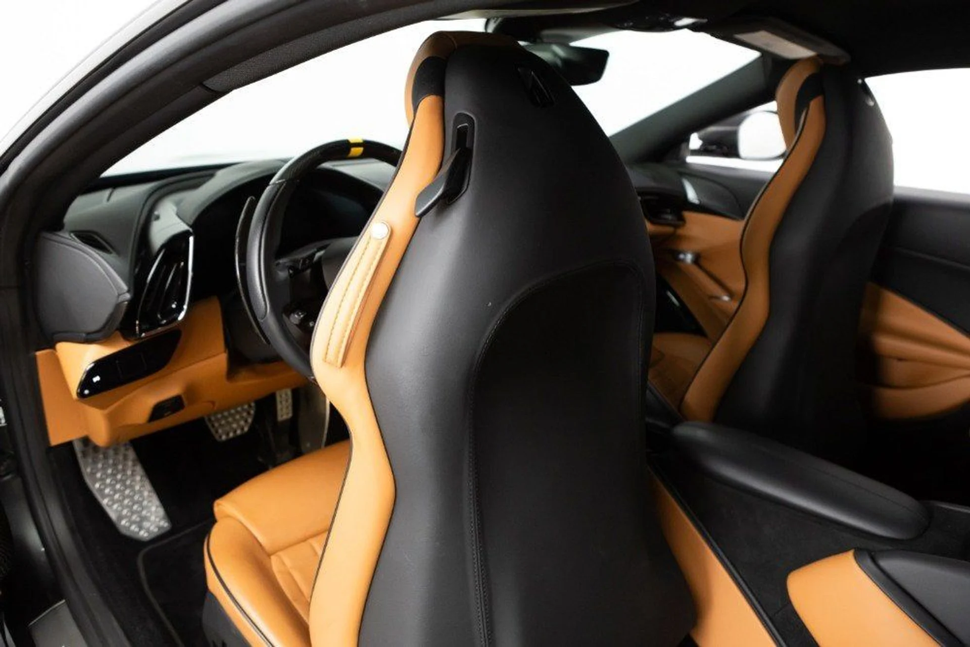 mph051_147875813_ff7fb1bcab9a49b1a6b0ee0f746861fe_e7f2adf54a