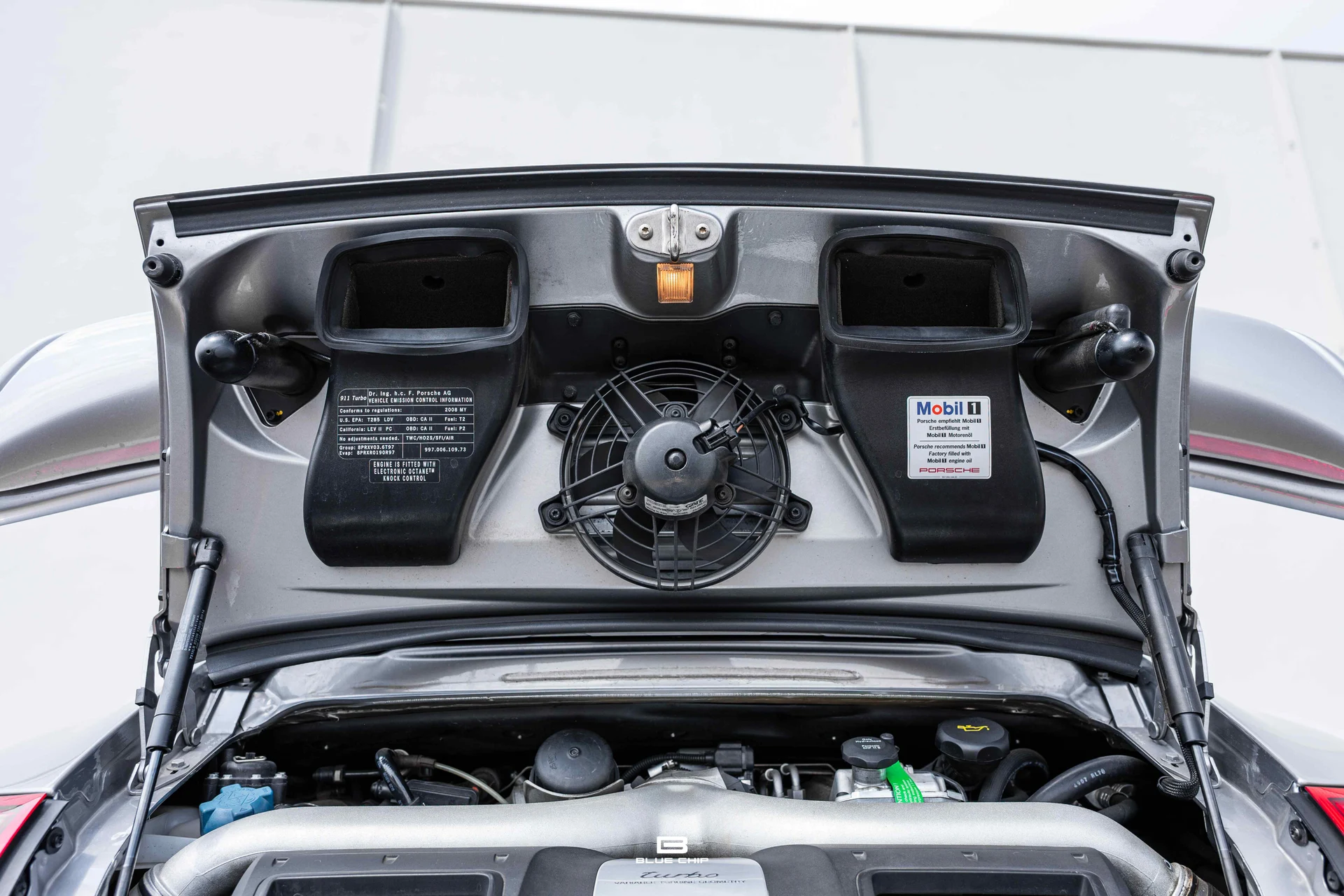 mph051_1497599372_6a7b9701f0b7cbbeeecbafbb_911_20_Turbo_20_Cab_52_3e4226485e