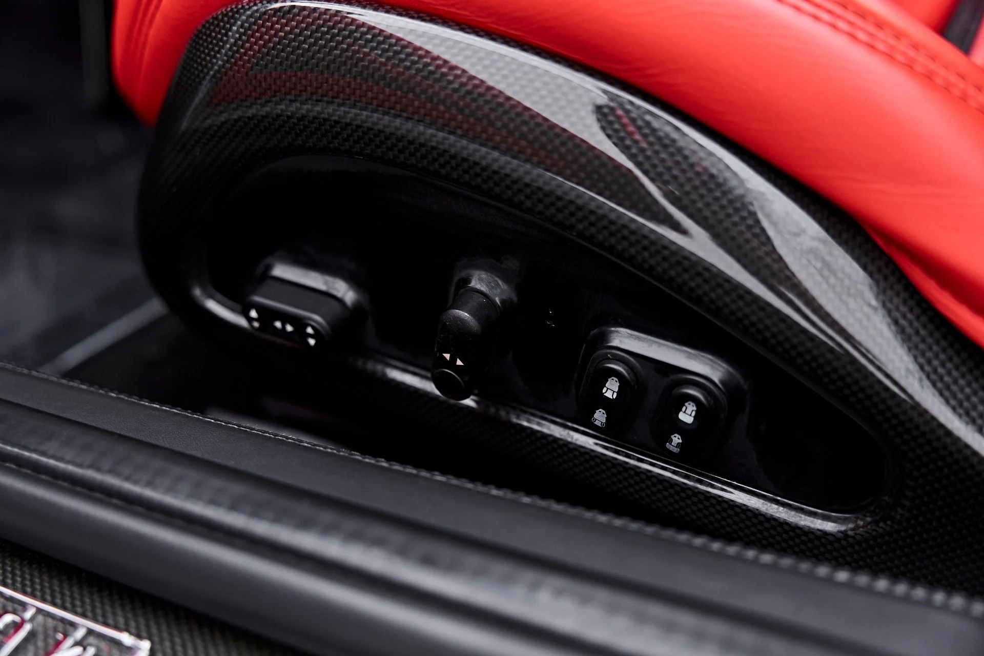 mph051_1524798270_Used_2009_Ferrari_599_GTB_Fiorano_1790619548_3ff63c08a2