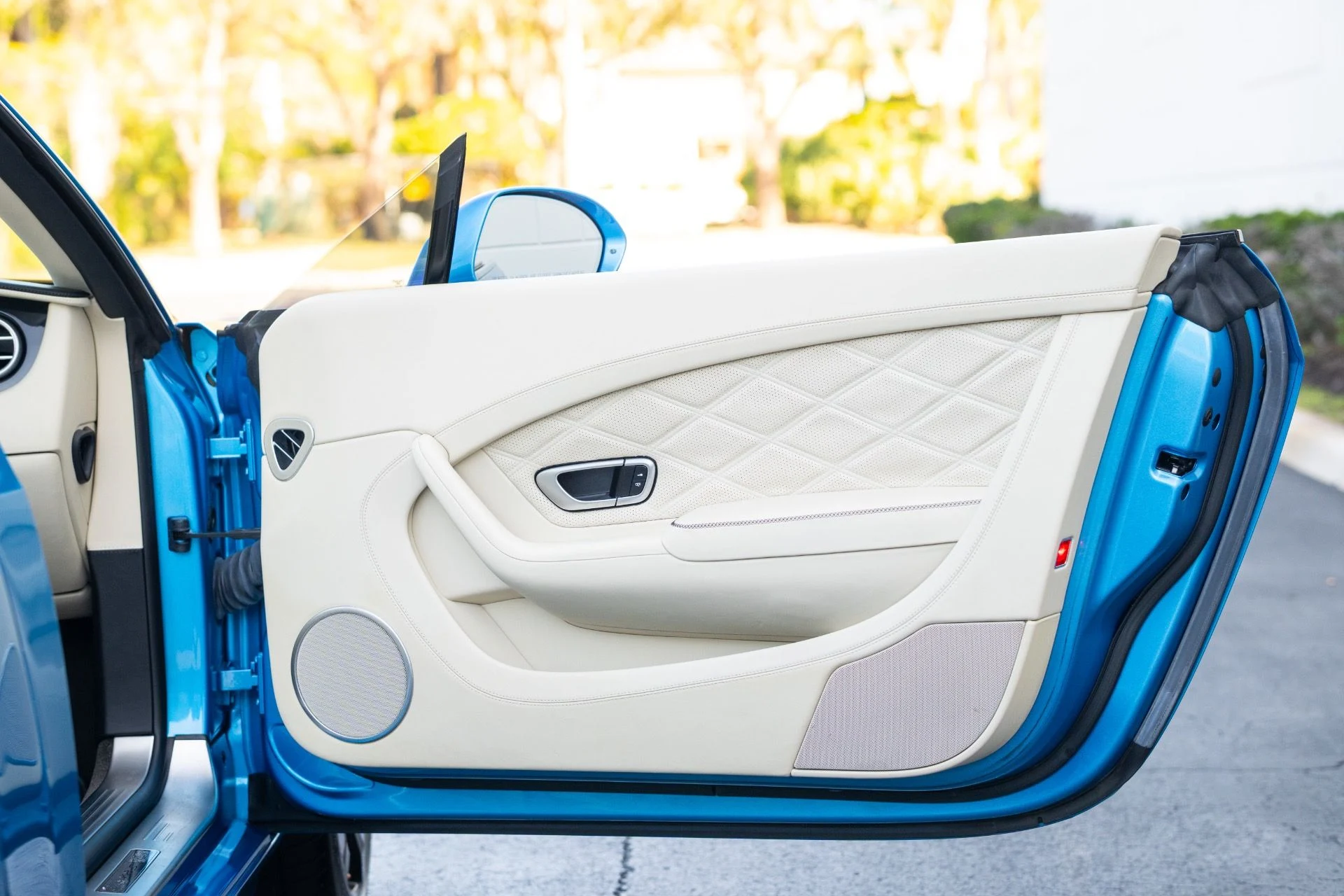 mph051_1526637392_Used_2015_Bentley_Continental_GT_V8_S_1769717310_3e2a75f22e