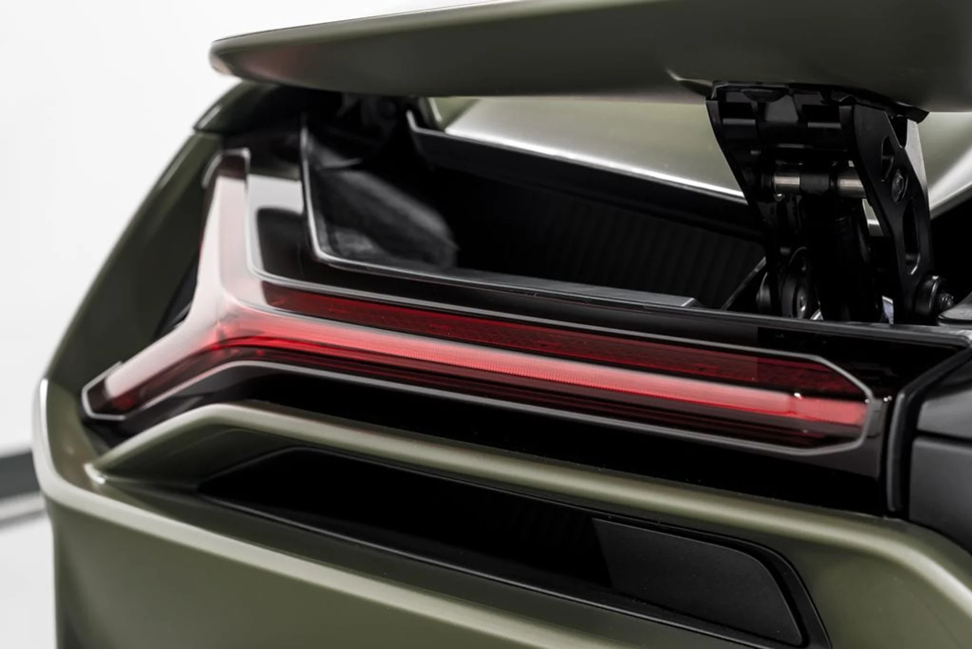 mph051_1537476357_2382e46cd121784a9d42444ed7d527fax_10d287280c