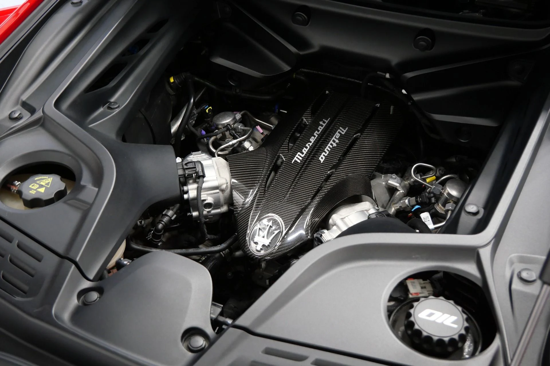 mph051_1574537239_Used_2022_Maserati_MC_20_Amazing_Color_Full_Leather_Interior_Forged_Wheels_1773426495_3dbb4ba9d1