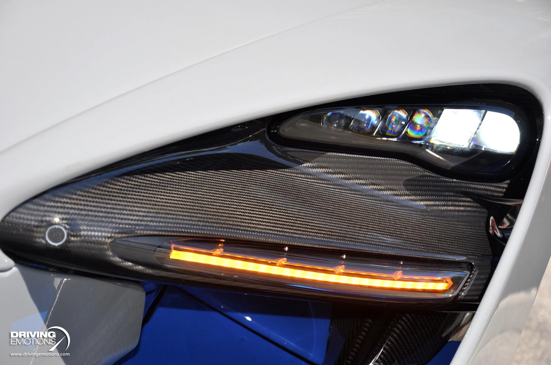 mph051_1579171020_683_p52_l_f8c85138e8