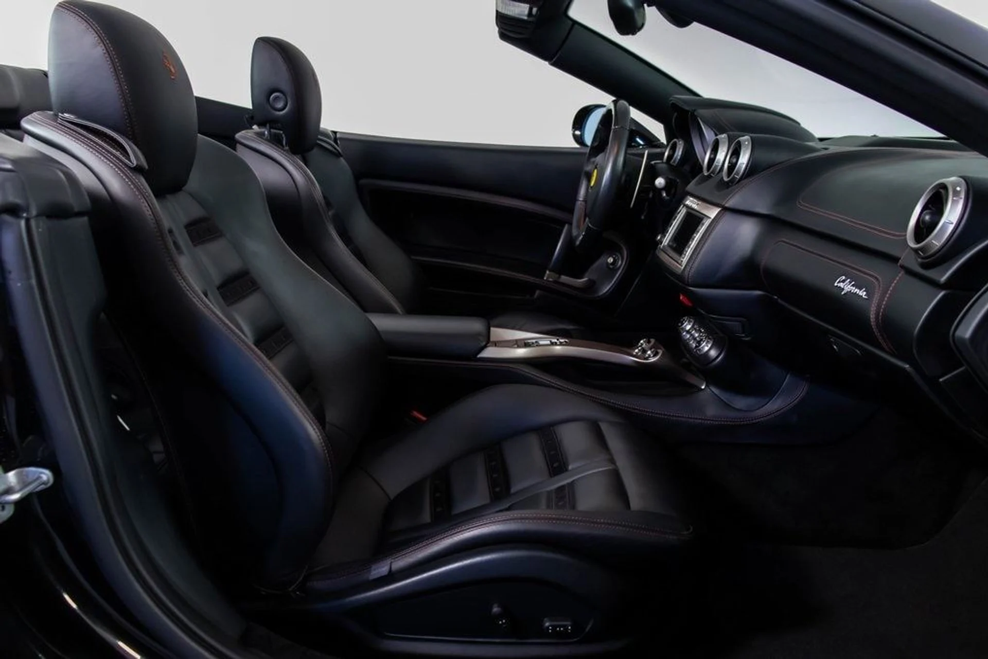 mph051_160179891_e2b39d9082875c48d55a919df2cc5013x_e386af842c