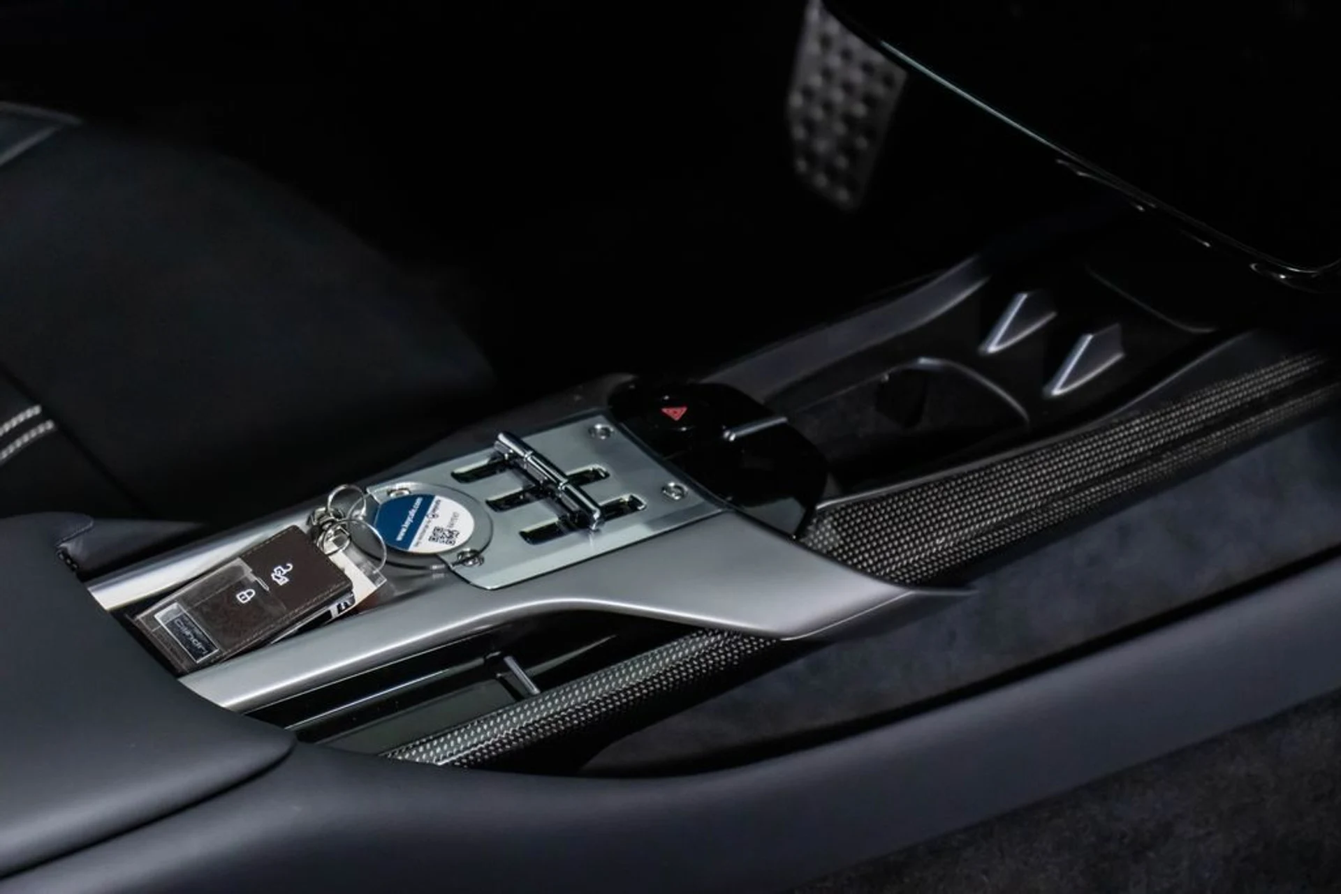 mph051_161758623_96c239318aa7c180639043b34e3bed9ax_76f77bfd53