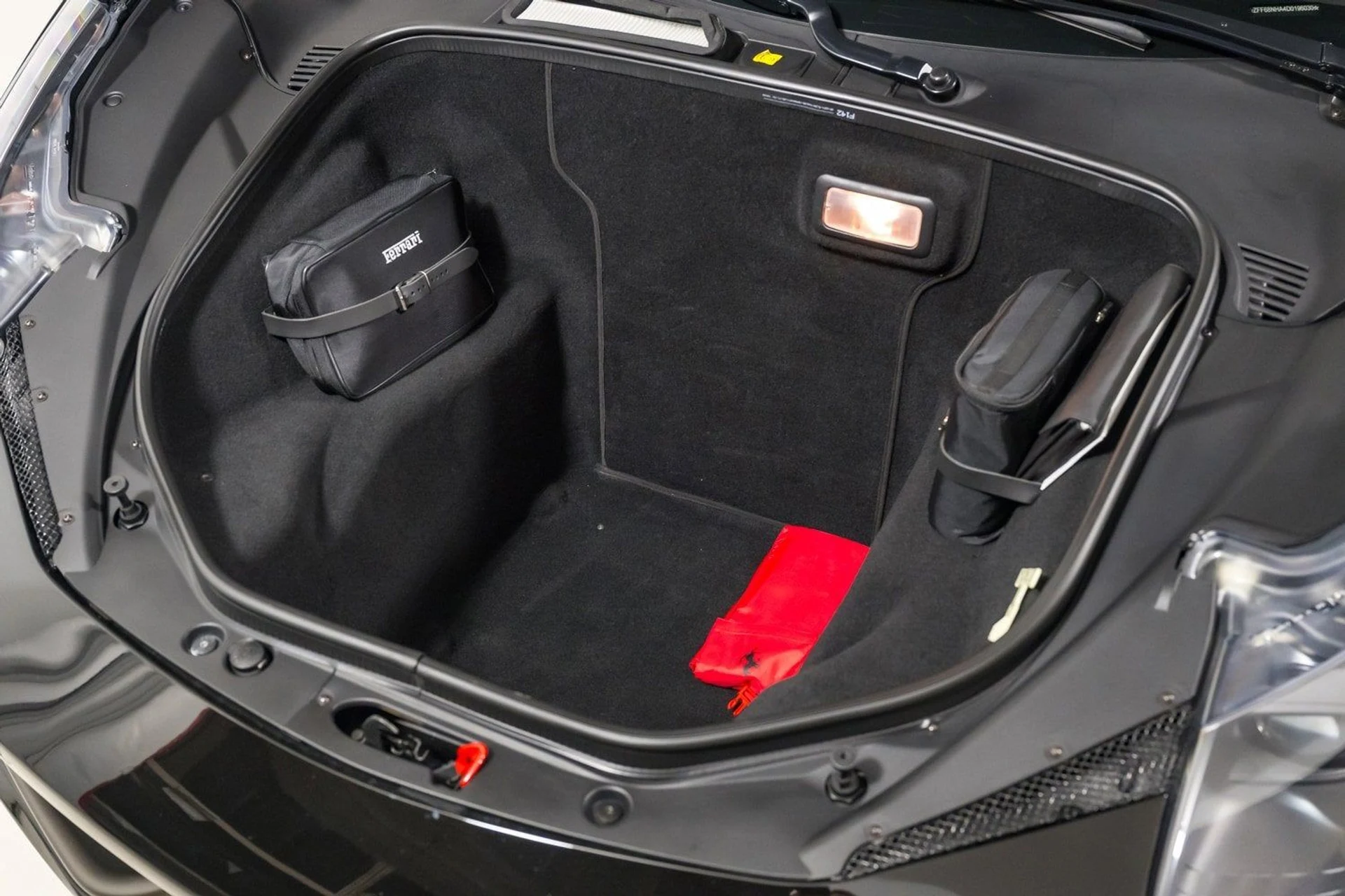 mph051_163801982_62dbae732e3f4b3cbd4f7a01e79d520a_1e92e4c288