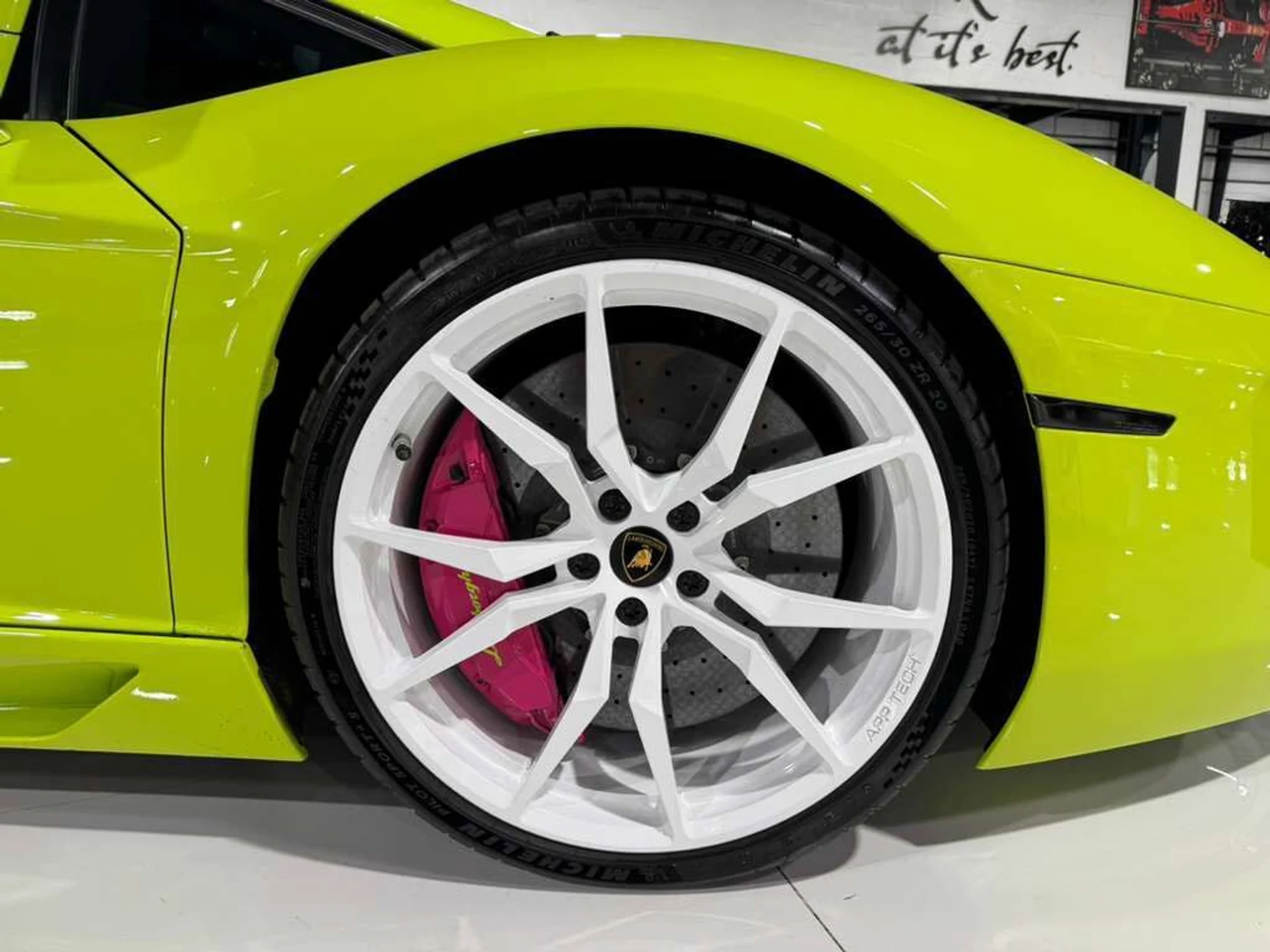 mph051_163928671_79584dd50787038cdf3e5001fa703adc_98f7353406