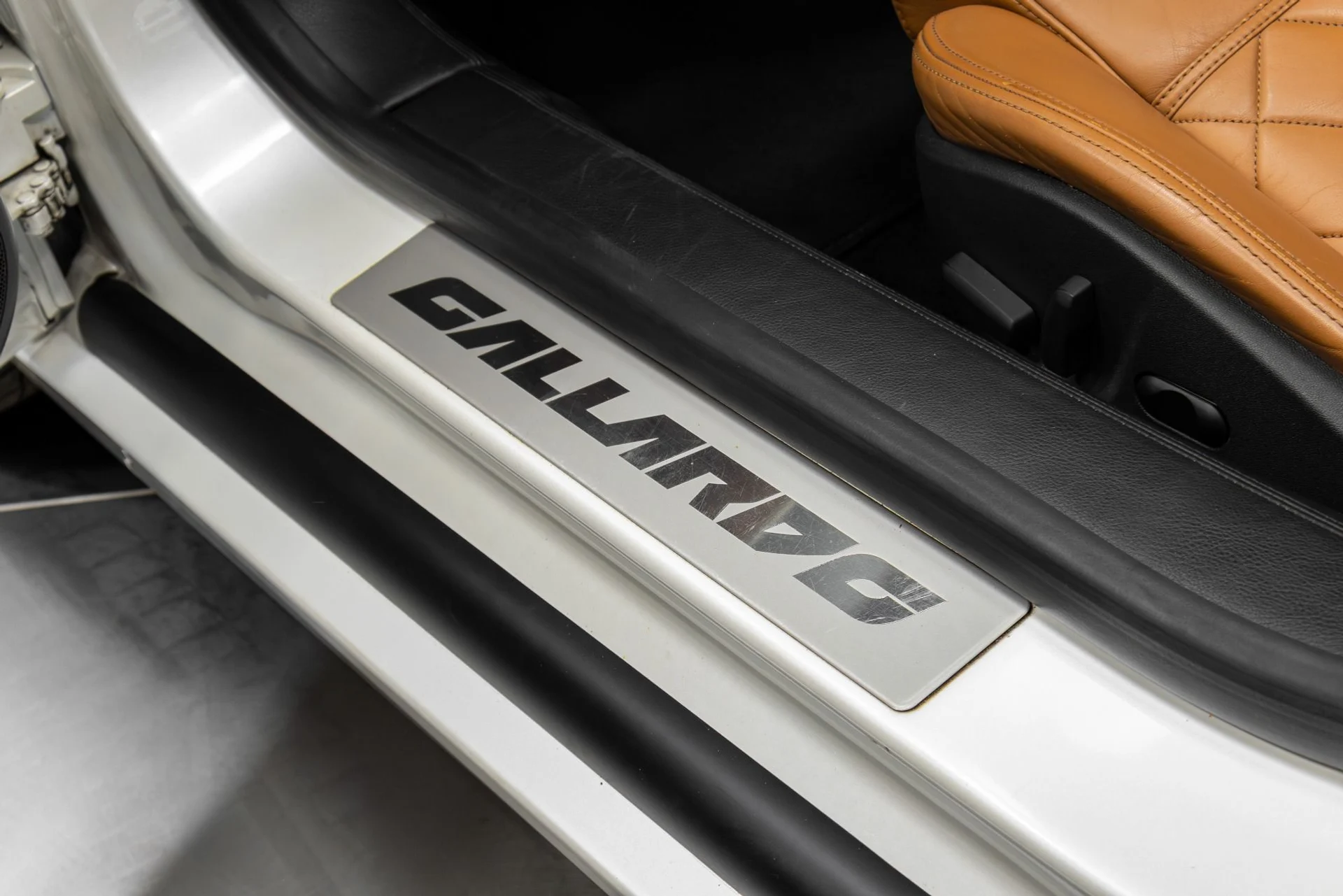 mph051_1675737642_Used_2010_Lamborghini_Gallardo_LP_560_4_Spyder_1766547982_985c0bc8ed