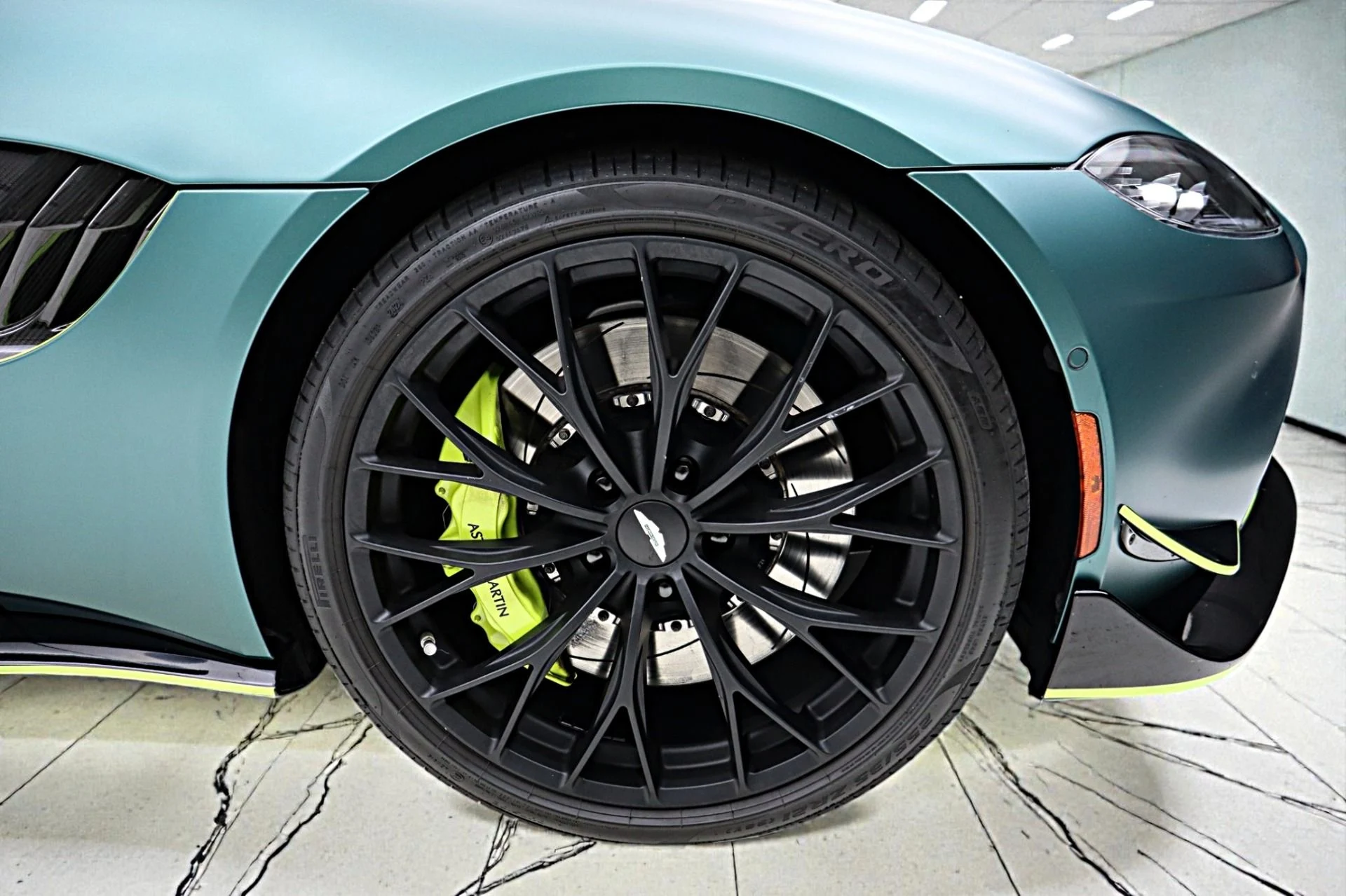 mph051_1677661362_Used_2023_Aston_Martin_Vantage_F1_EDITION_acda7ebac9