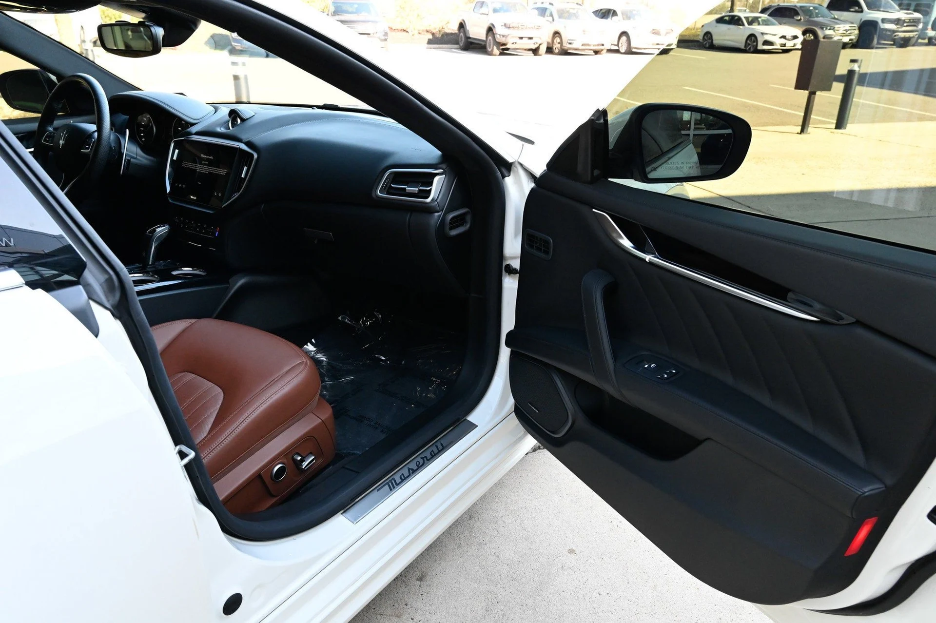 mph051_1722586356_ebaee7a06bac401f9d4294bf4b150d1d_40f9b54f33