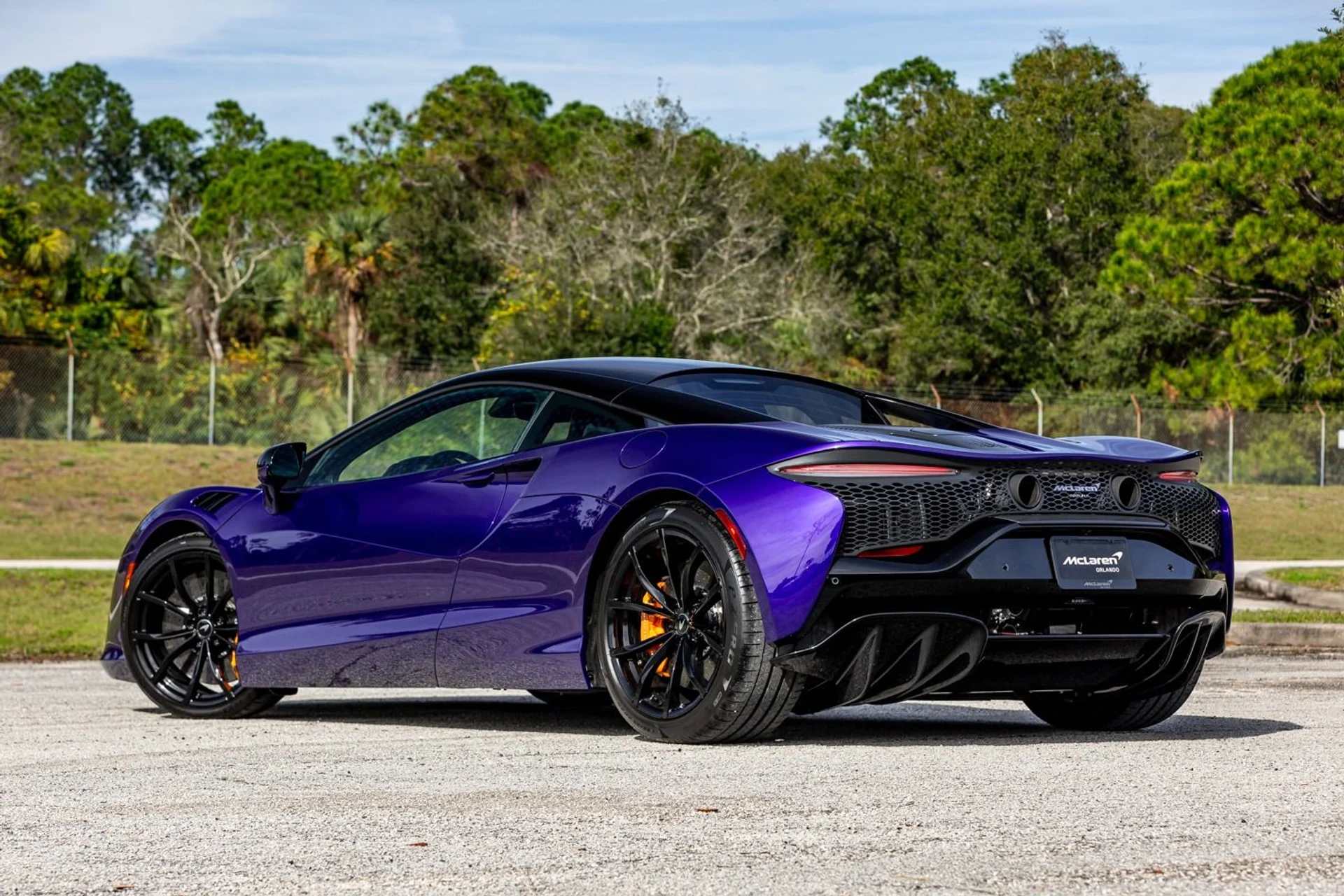 mph051_1723497746_362_p52_l_ee3b75e980