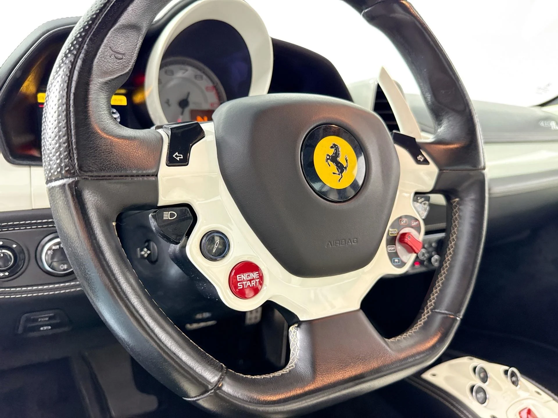 mph051_1745361470_Used_2010_Ferrari_458_Italia_1784741779_4e1fe54476