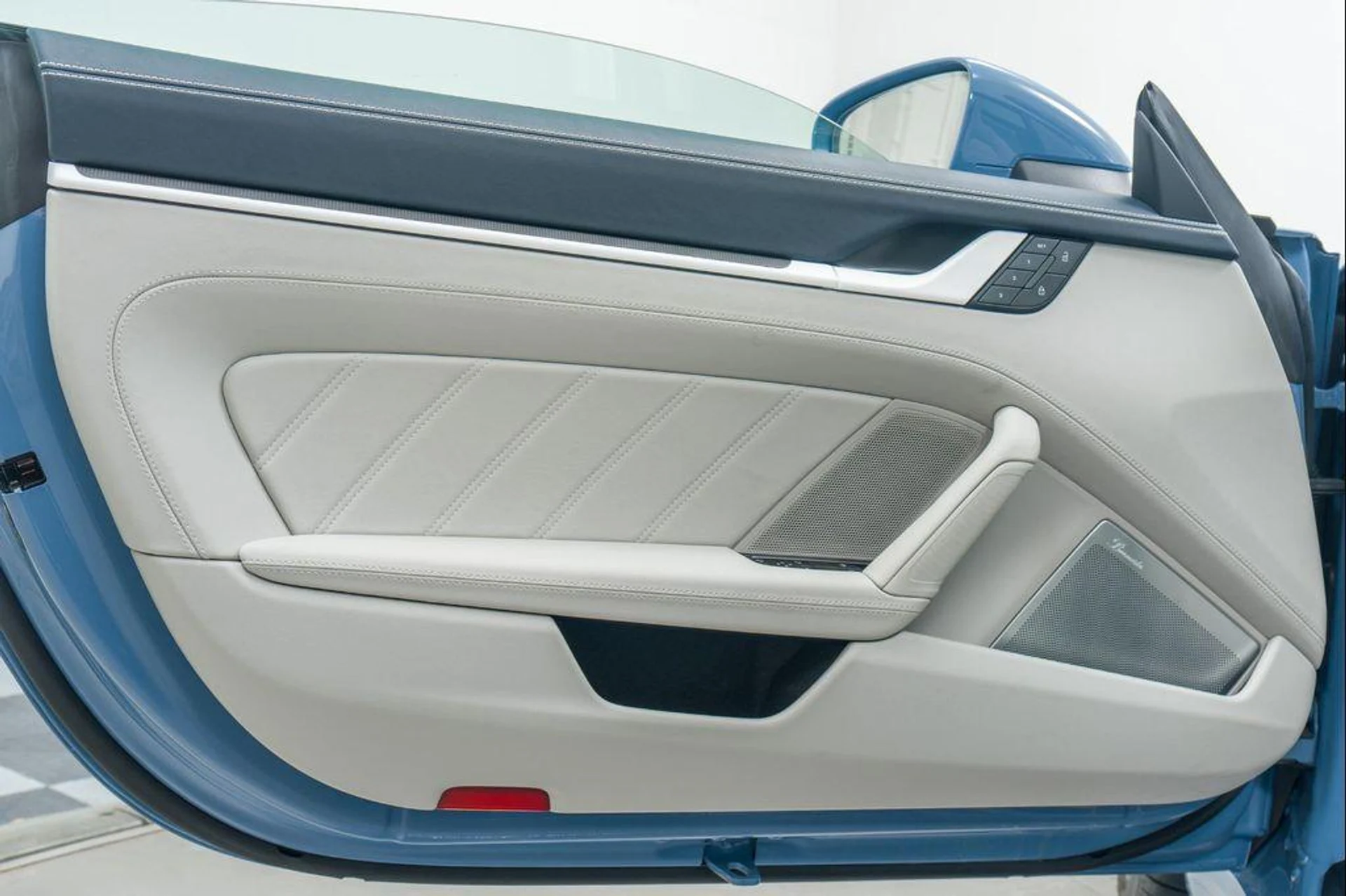 mph051_1748397_c_P_Dwlx0aay_KAMB_9_X9k_Co_Mi8_BE_Ps_88490dfba4