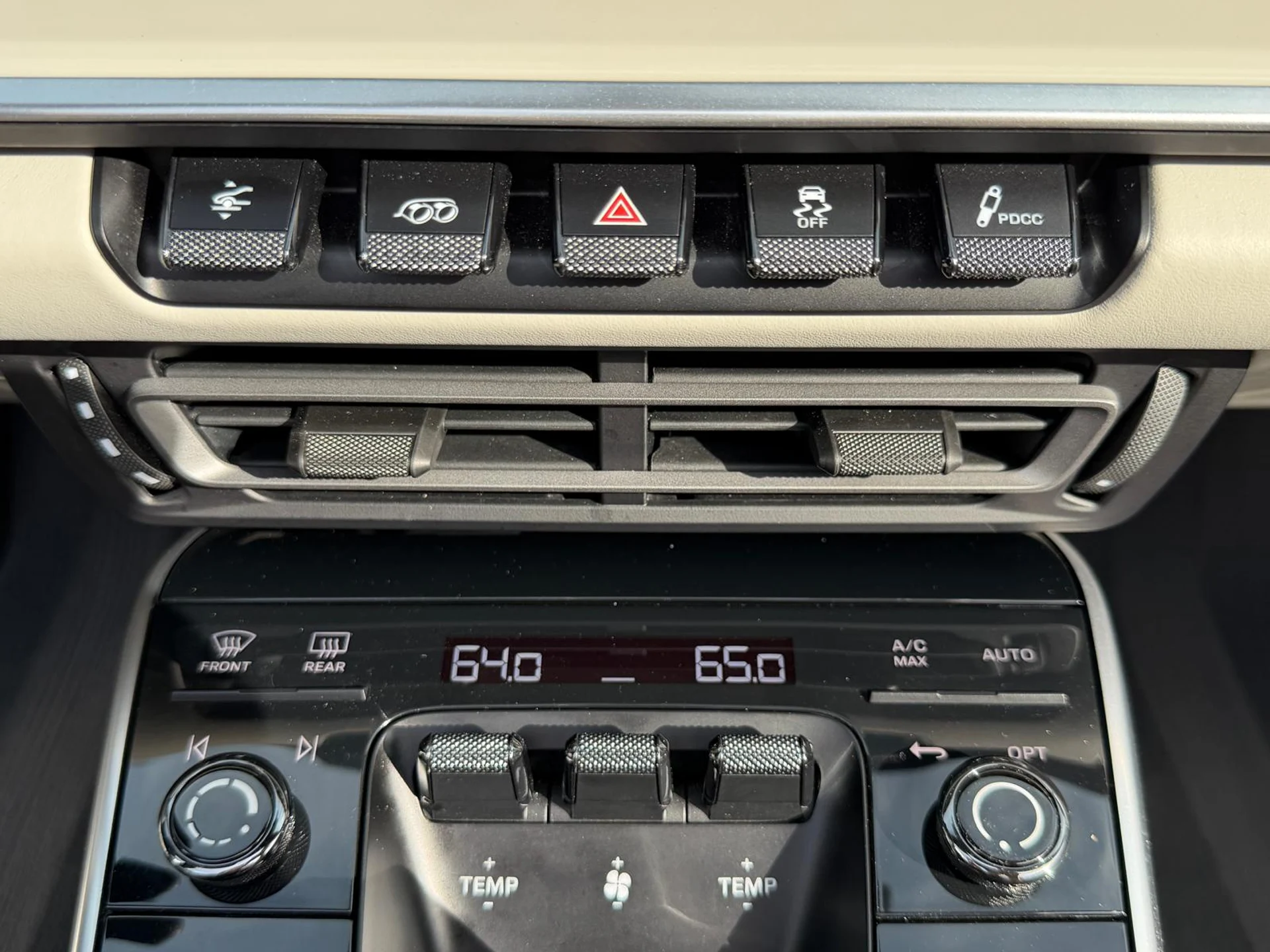 mph051_1754375613_Whats_App_Image_2025_12_17_at_1_08_54_PM_49_05fab744d3