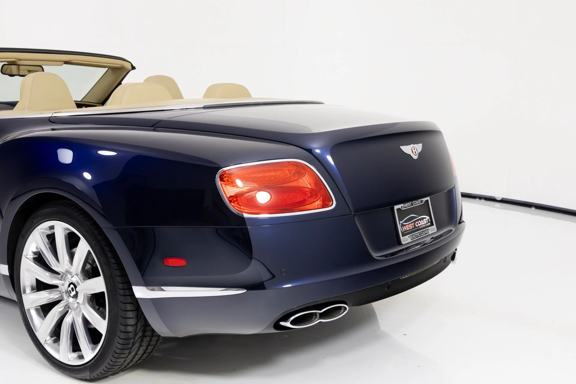 mph051_1772510930_Used_2014_Bentley_Continental_GT_V8_1766612375_dac8c78698