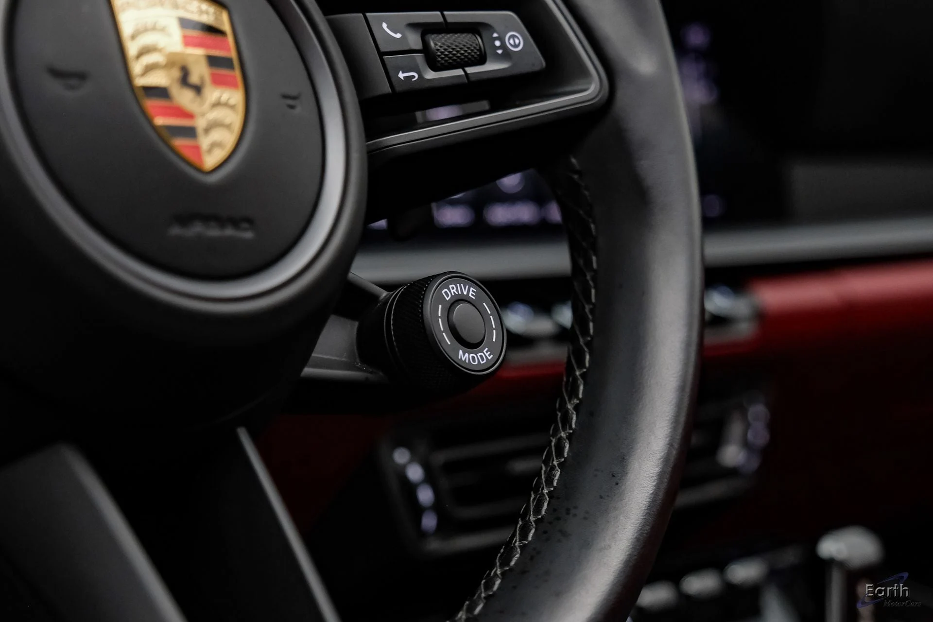 mph051_182711139_73318b42ba1a0d8ff36f432da1b8f597x_056811c6ff