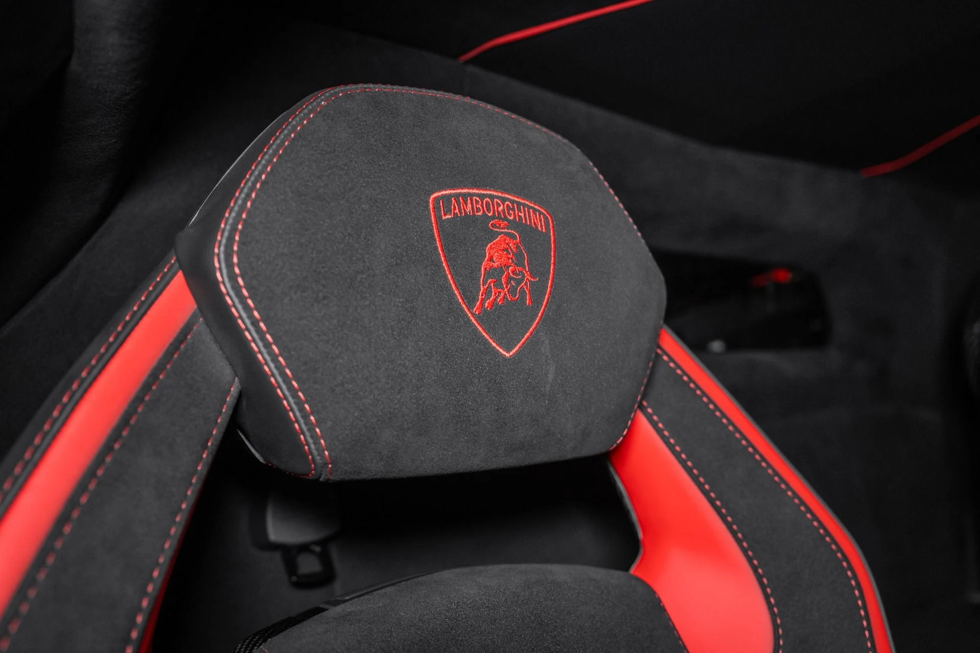 mph051_1844350401_Used_2021_Lamborghini_Aventador_LP_770_4_SVJ_Coupe_1783957098_3e8d327be7