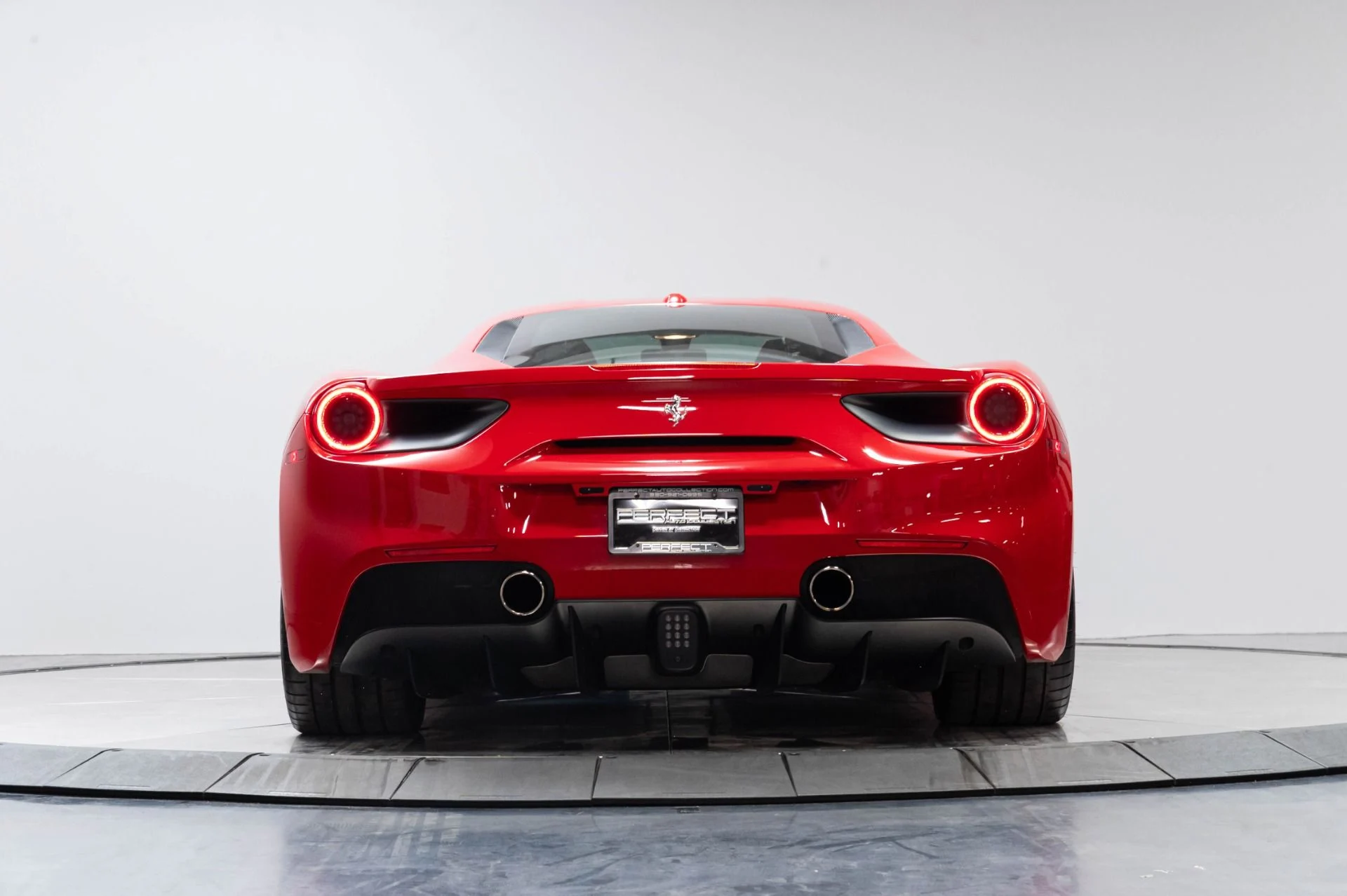 mph051_1858937281_Used_2018_Ferrari_488_GTB_1785189078_a83c6a3dbb