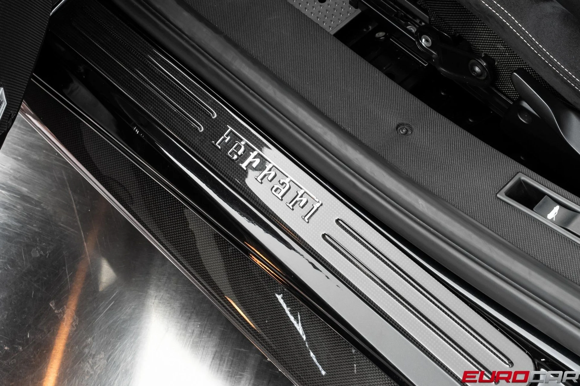 mph051_1861330033_image_52_c5b02aba6c