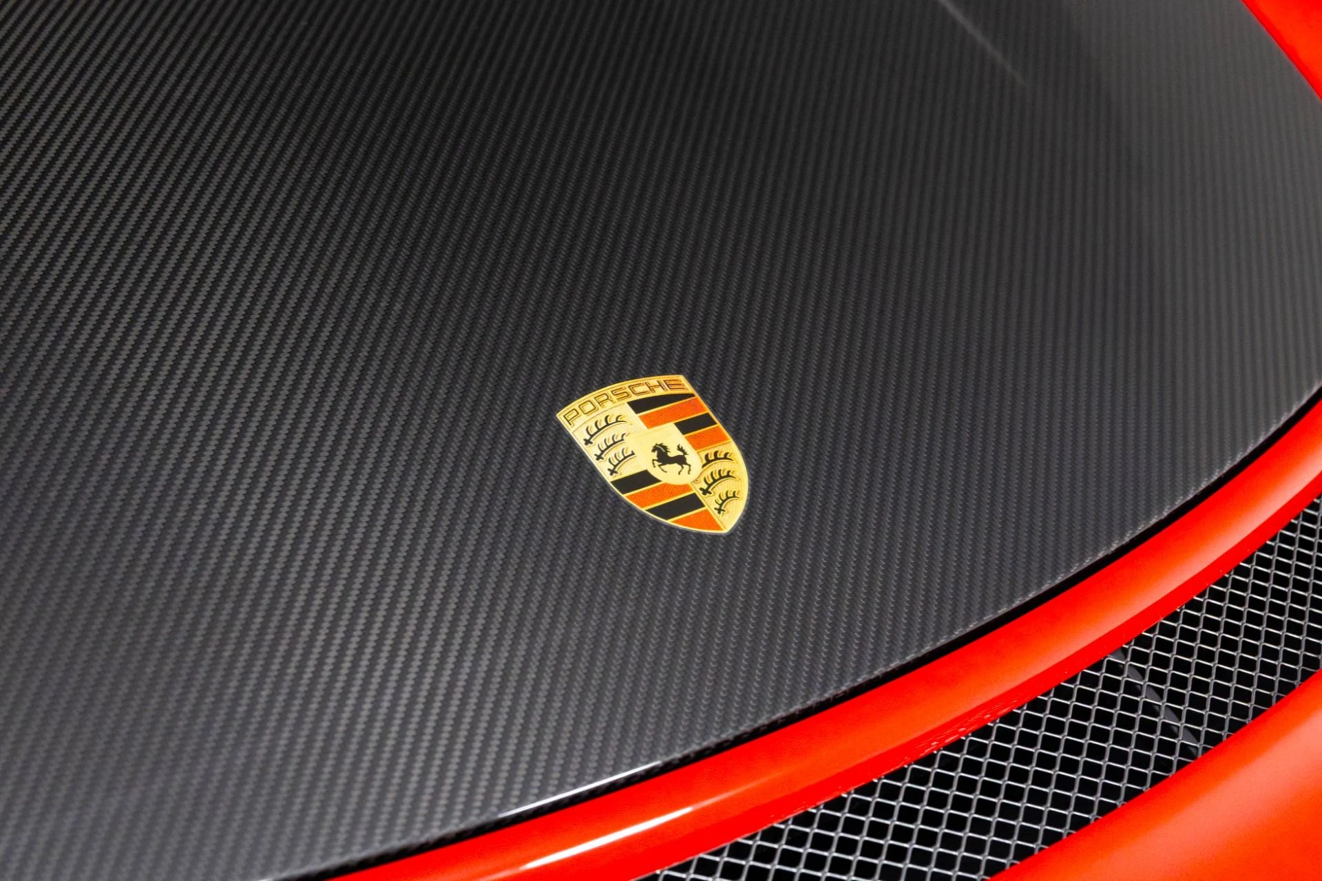 mph051_1882467139_Used_2019_Porsche_911_GT_3_RS_1762190437_2c5a90eb07