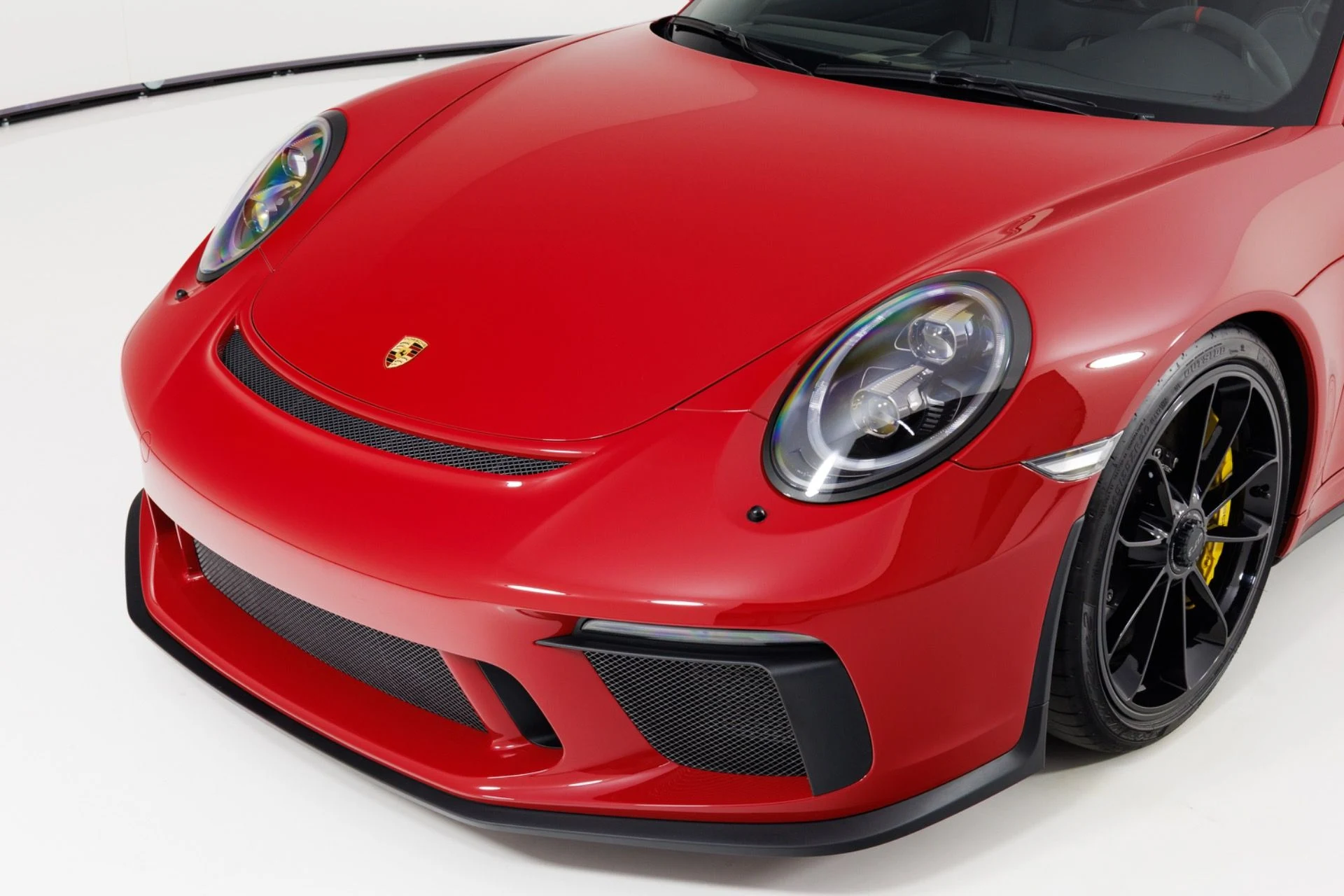 mph051_1886807385_Used_2018_Porsche_911_GT_3_1781113325_ad6b56245a