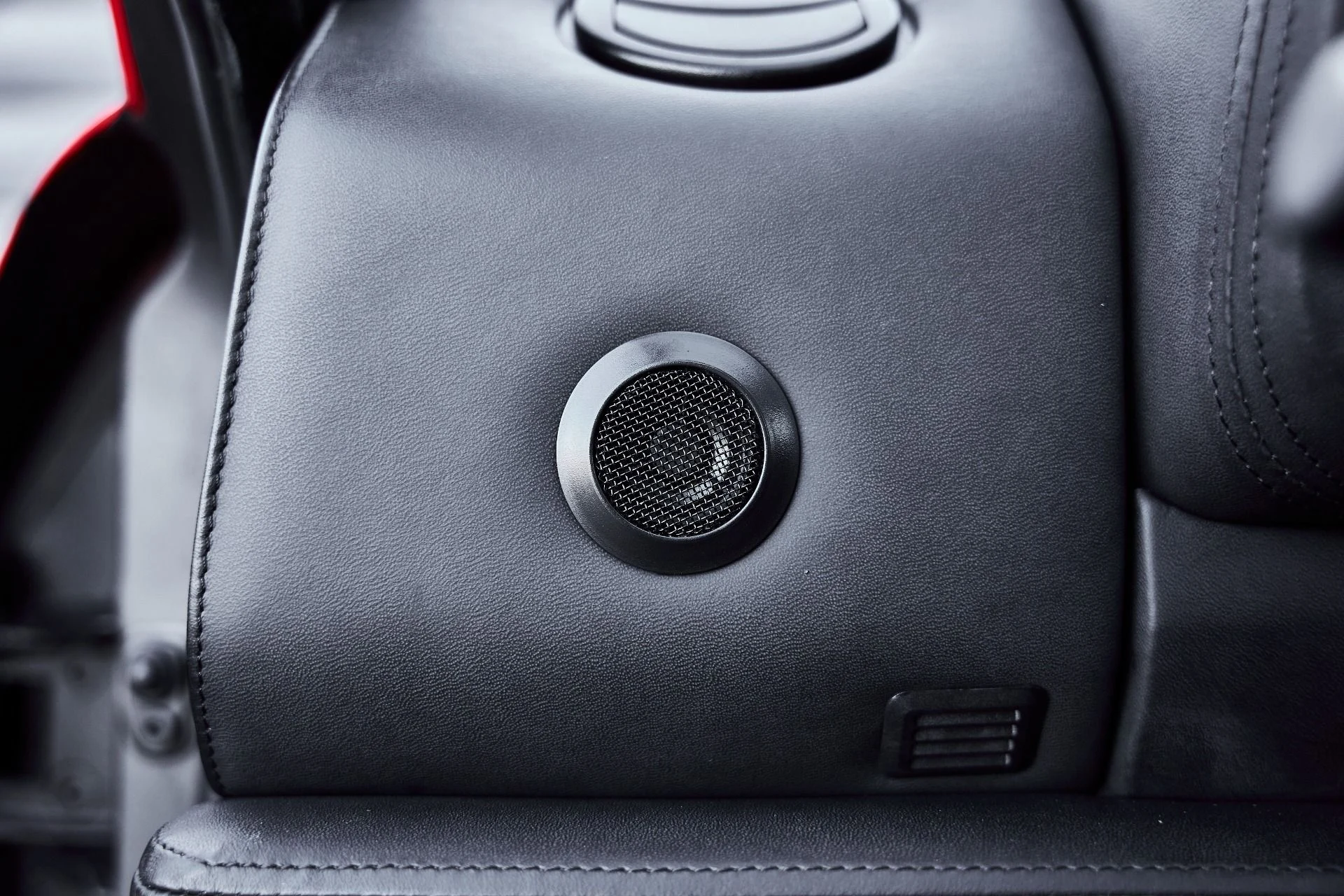 mph051_190369654_Used_1993_Ferrari_512_TR_1776807803_0d15b0d9e4