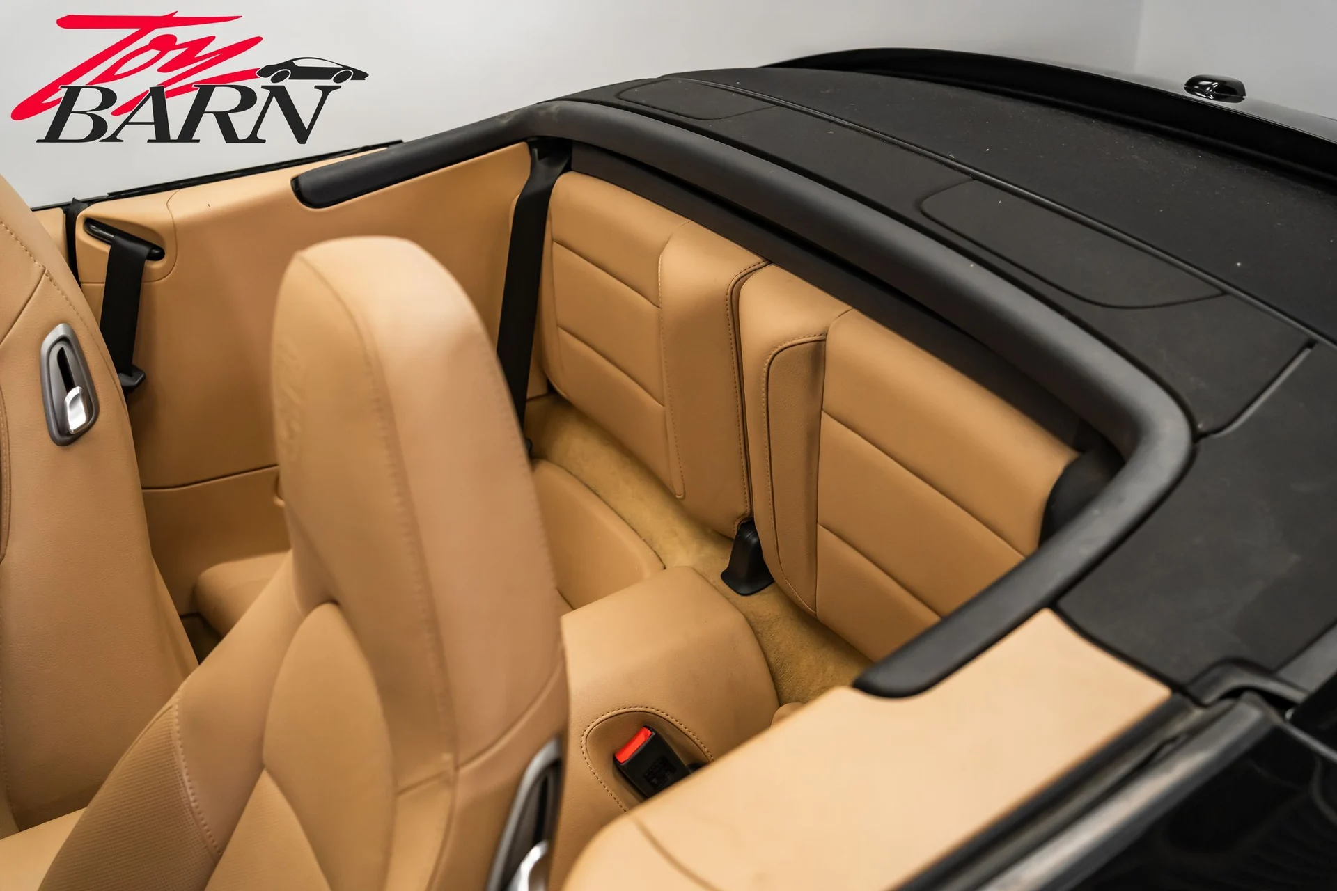 mph051_192040384_e653118f4885ec3f79c6ebdd21b2226bx_f1317d80d1