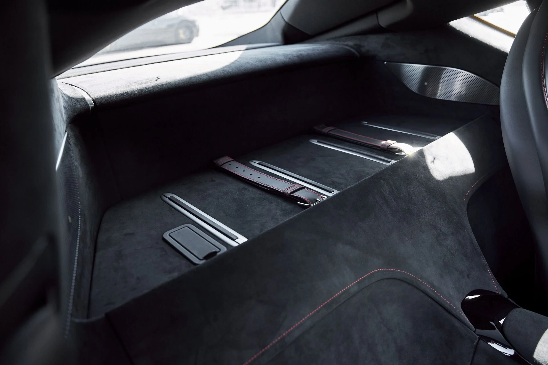 mph051_1926663834_Used_2025_Ferrari_12_Cilindri_1769824848_cc4031dd6c