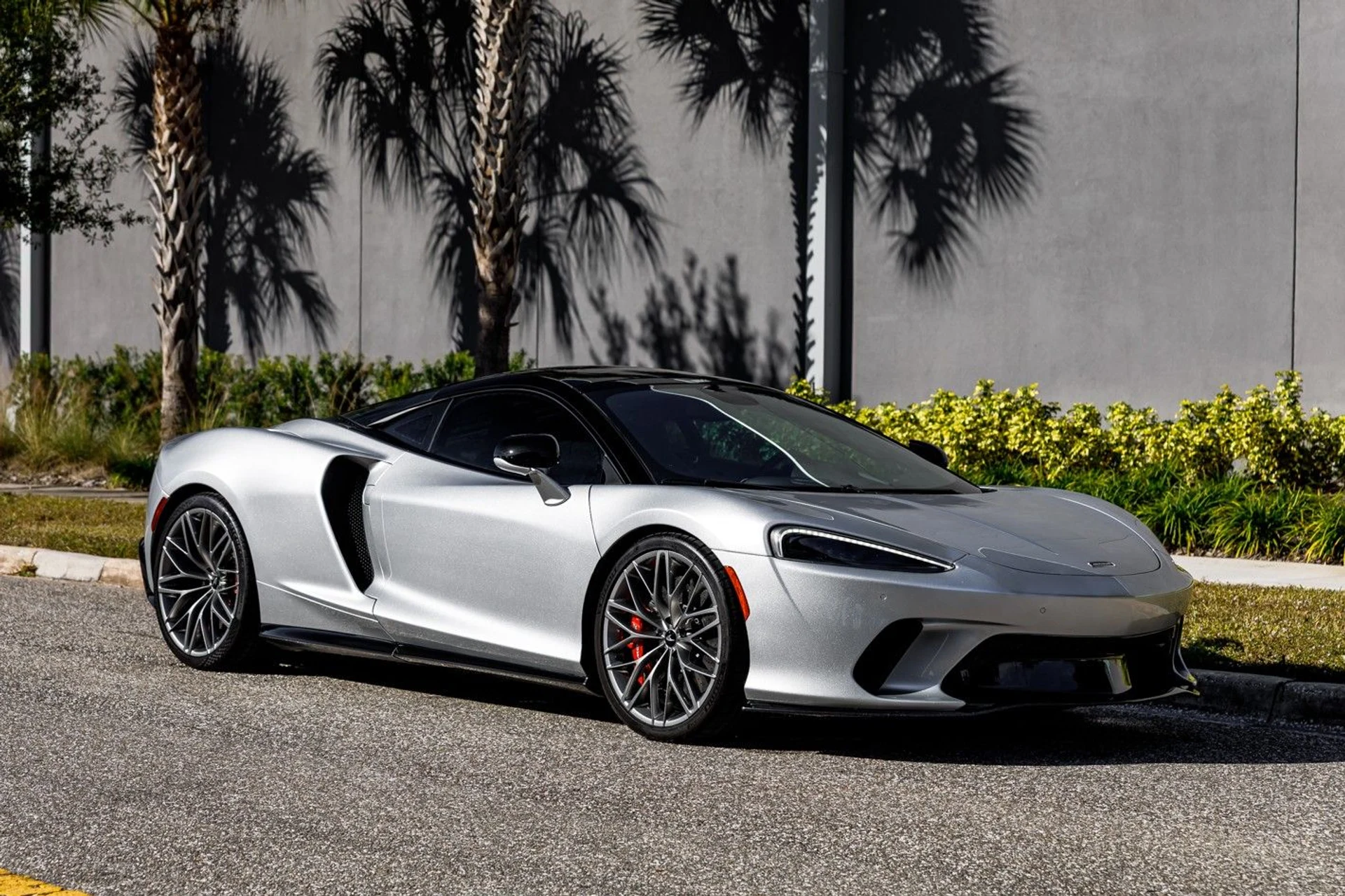 mph051_1940258146_632_p52_l_9c9df9e931